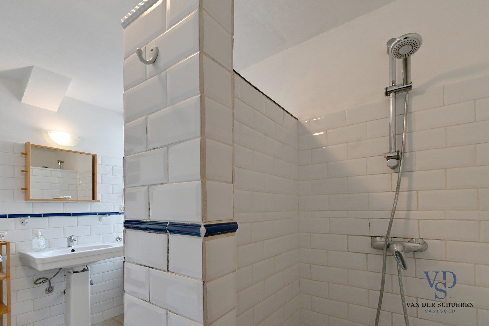 Charmante woning op royaal perceel van 1.618 m² foto 20