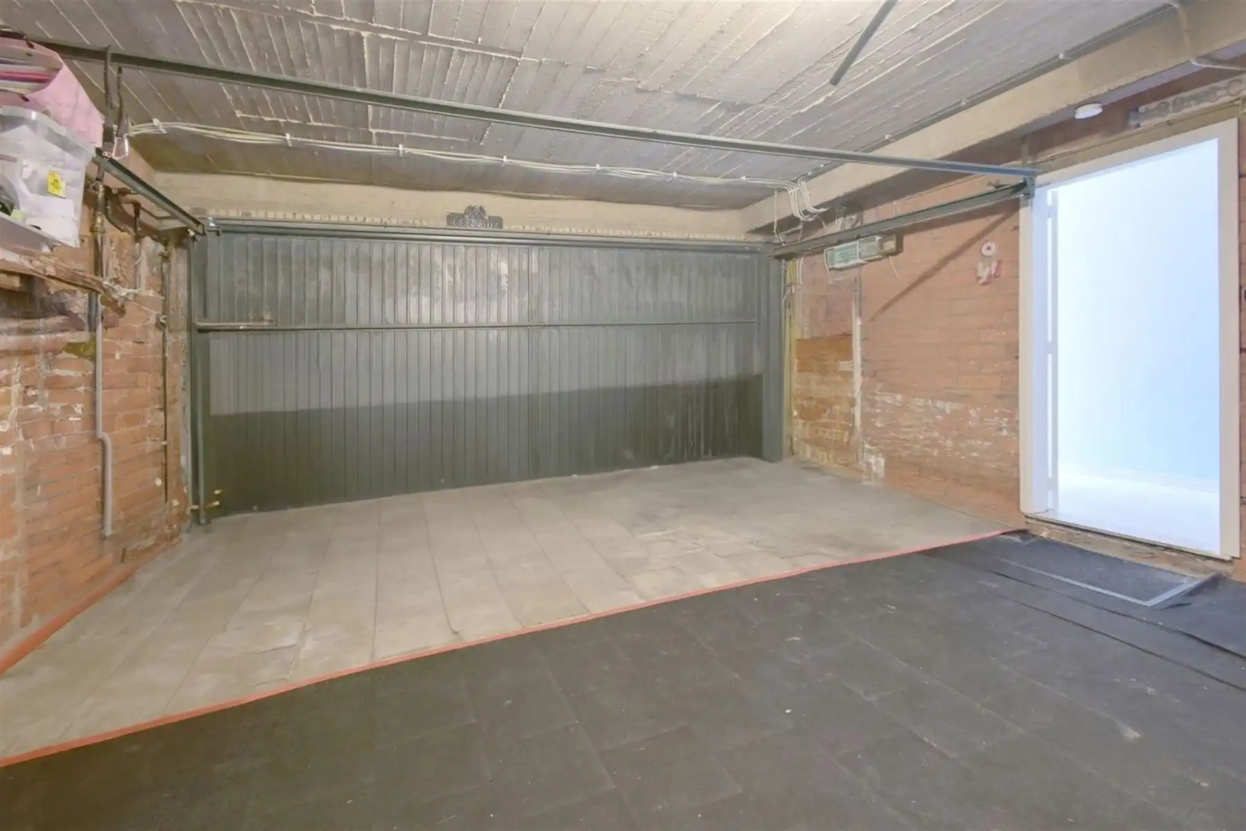 Gerenoveerd appartement met 2 slaapkamers op toplocatie! foto 13