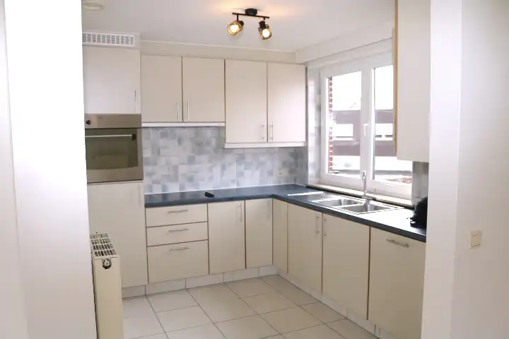 Comfortabel tweeslaapkamerappartement met garage foto 10