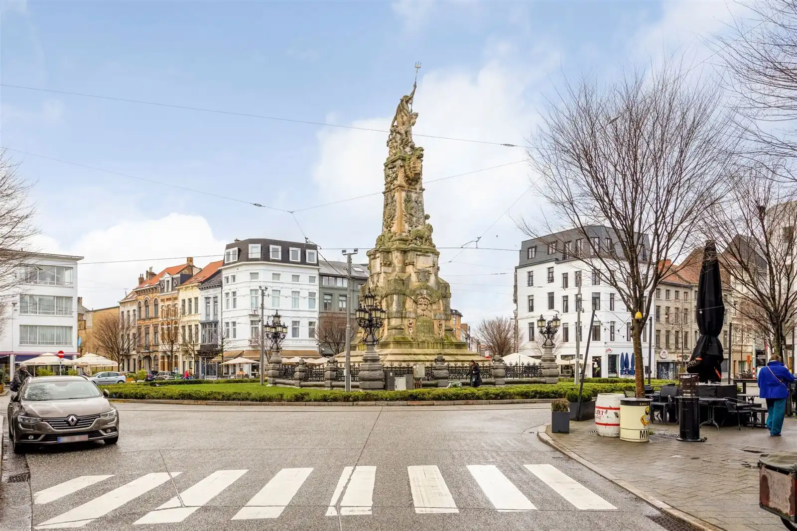 Gelijkvloers gemeubeld 1 slaapkamer appartement met tuin op A-locatie foto 23