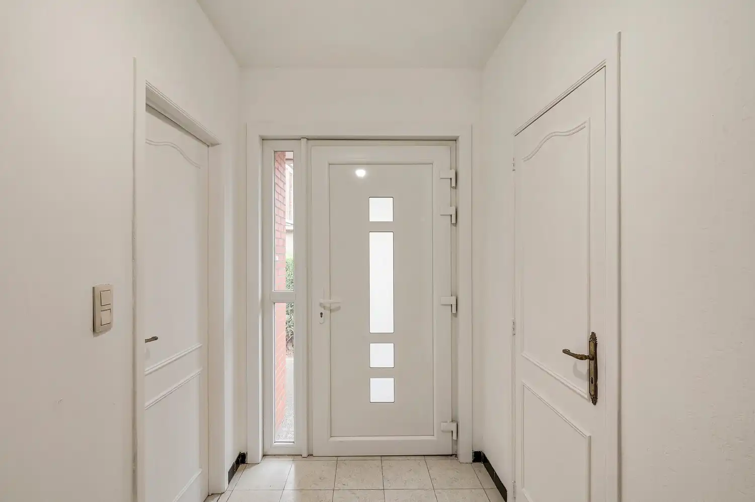 INSTAPKLARE WONING MET 3 SLAAPKAMERS + VOLLEDIG ONDERKELDERD foto 4