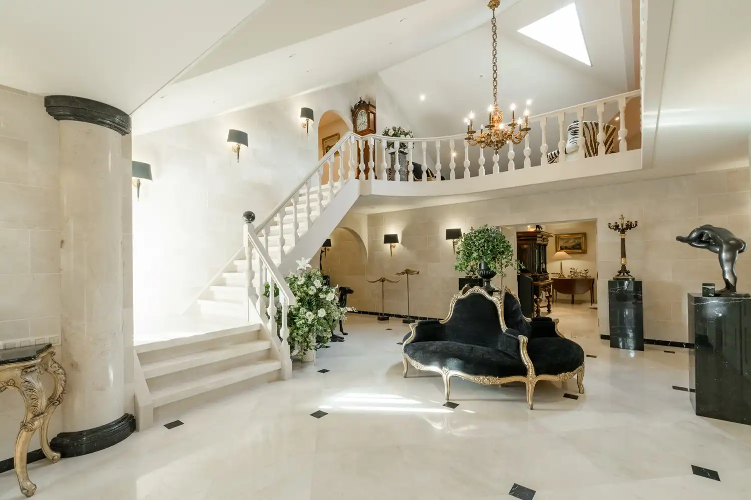 Prachtige villa op een uitzonderlijk domein van 20600m² foto 5