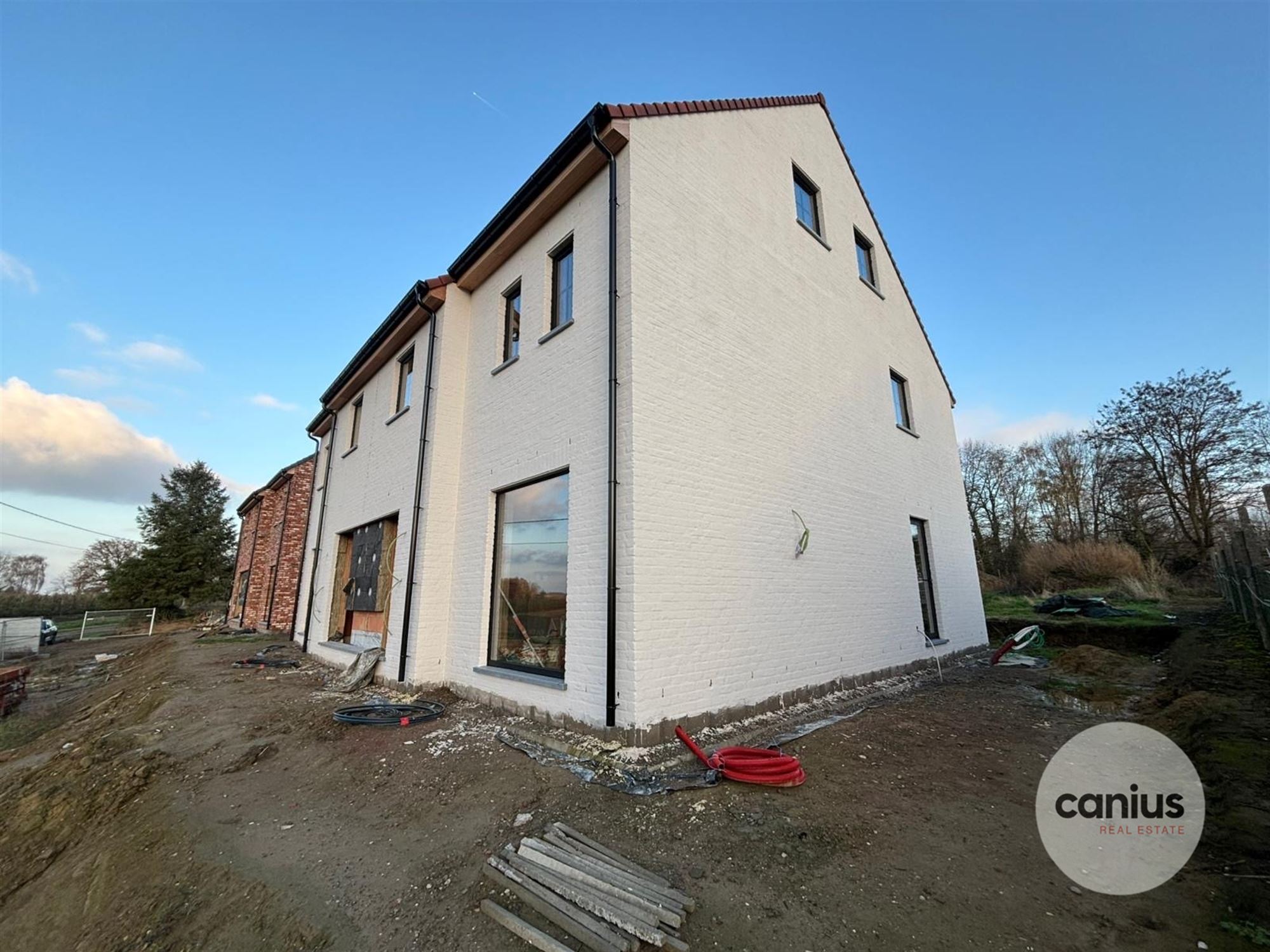 LANDELIJKE NIEUWBOUWWONING MET 4 SLPKS foto 8