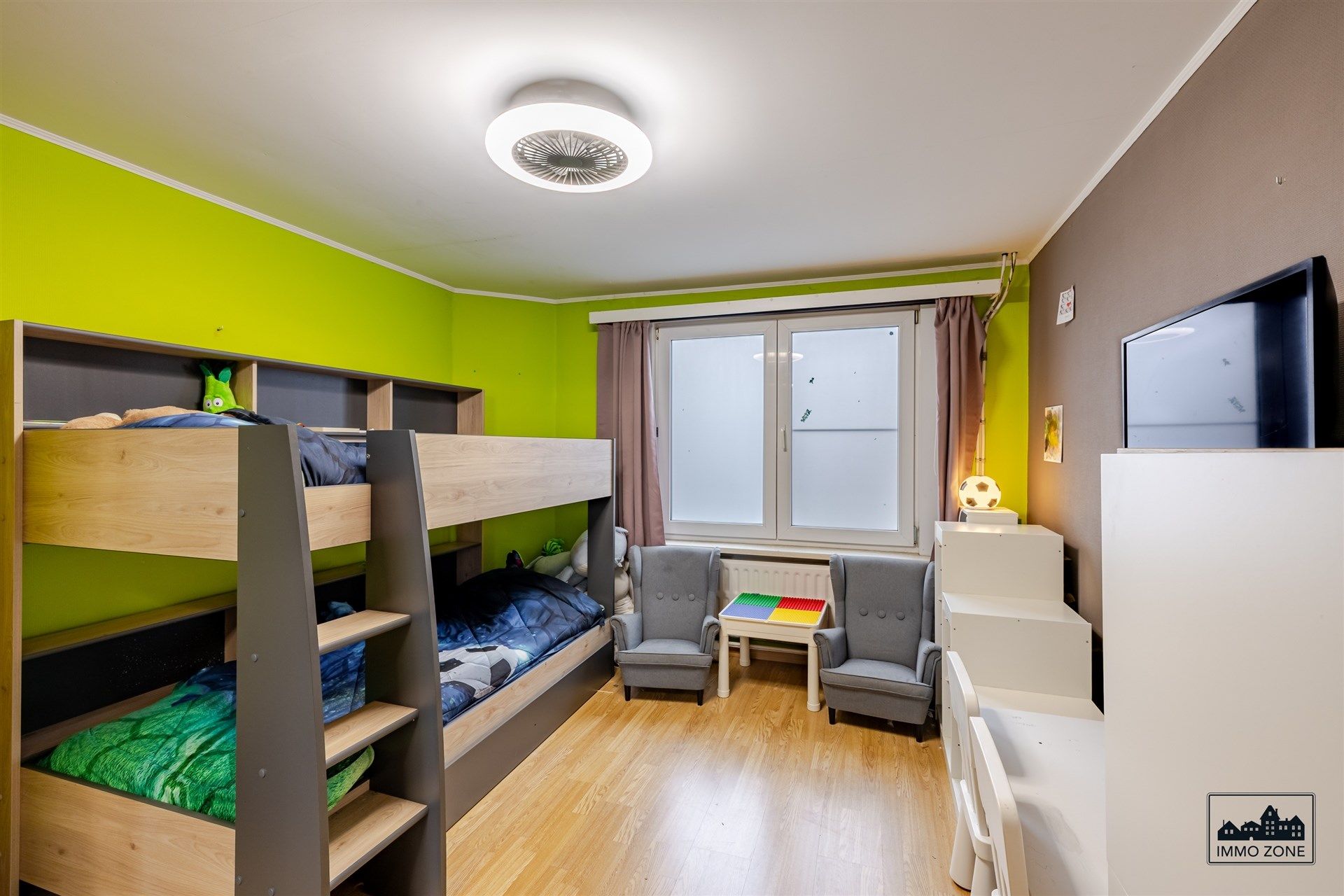 Ruime 4-Slaapkamer Woning in Ruisbroek foto 10