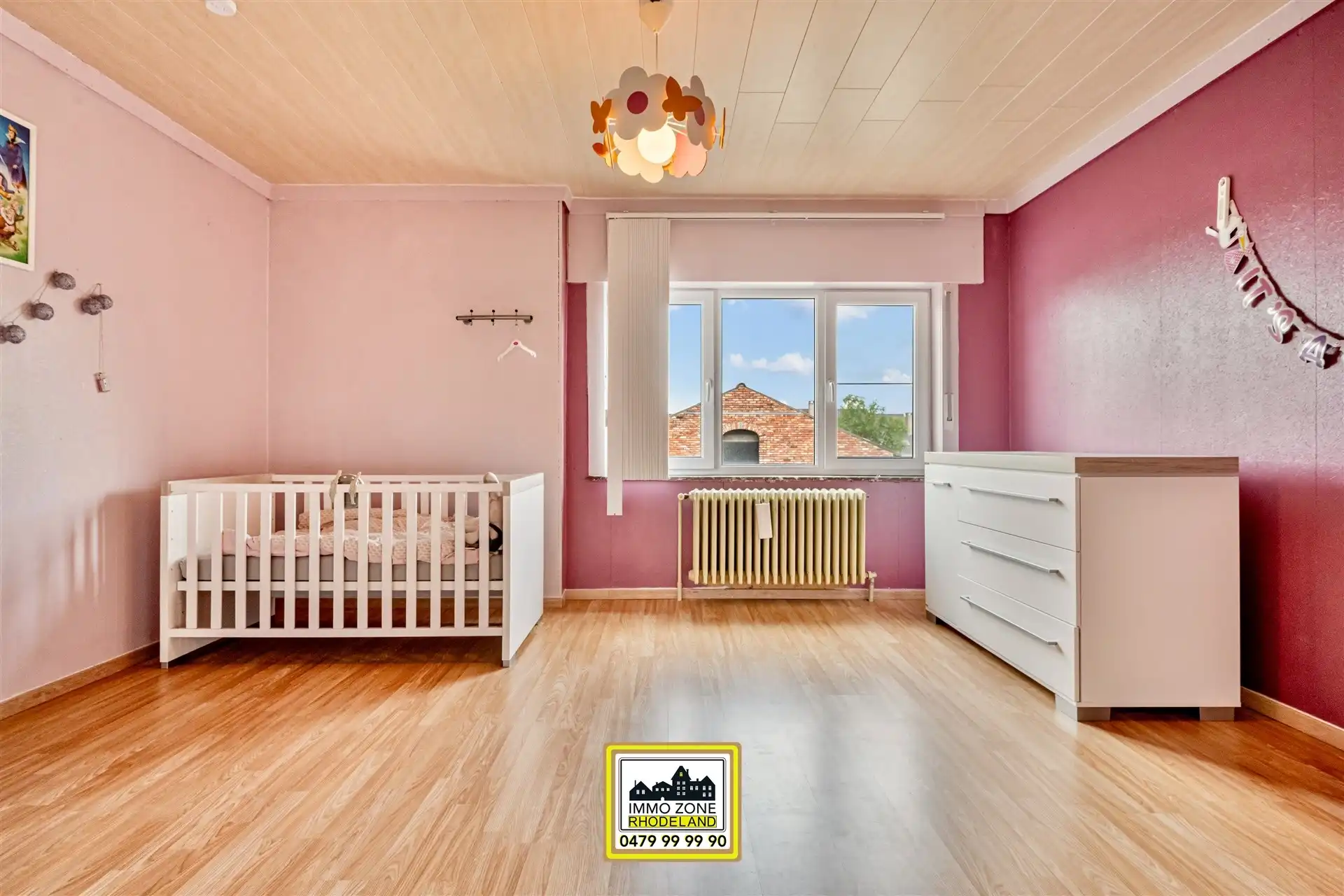 Zeer ruime woning met magazijn en tuin foto 12