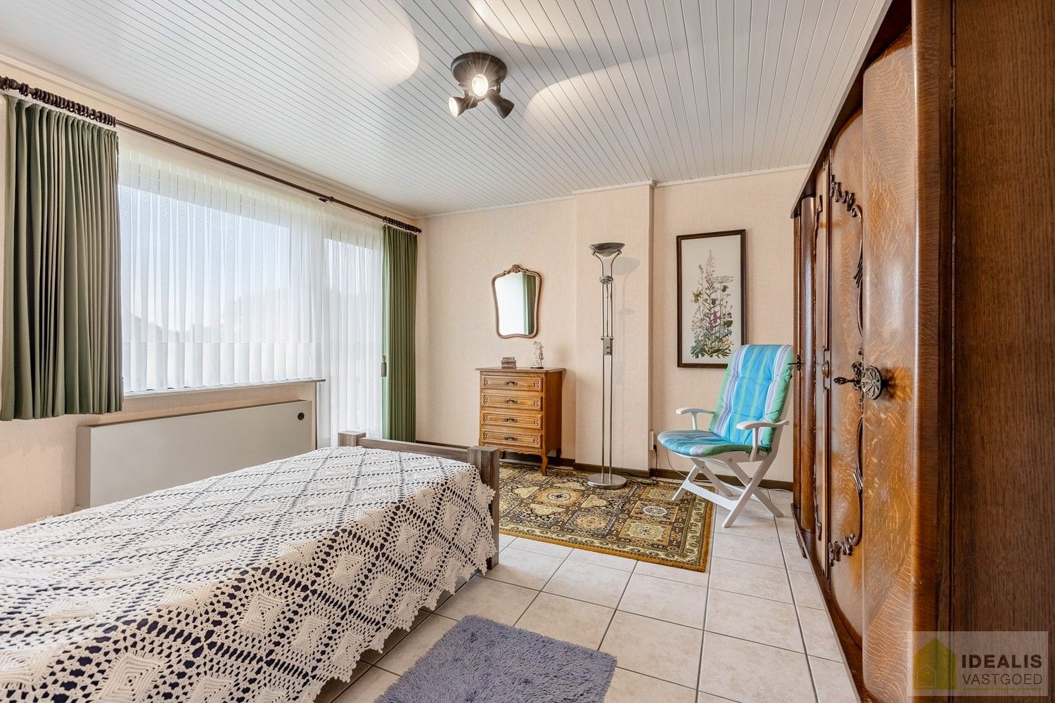 IDEALIS VASTGOED - INSTAPKLARE GEZINSWONING OP EEN RUSTIG PERCEEL VAN 12A 46CA MET 3 KNAPPE SLAAPKAMERS foto 18