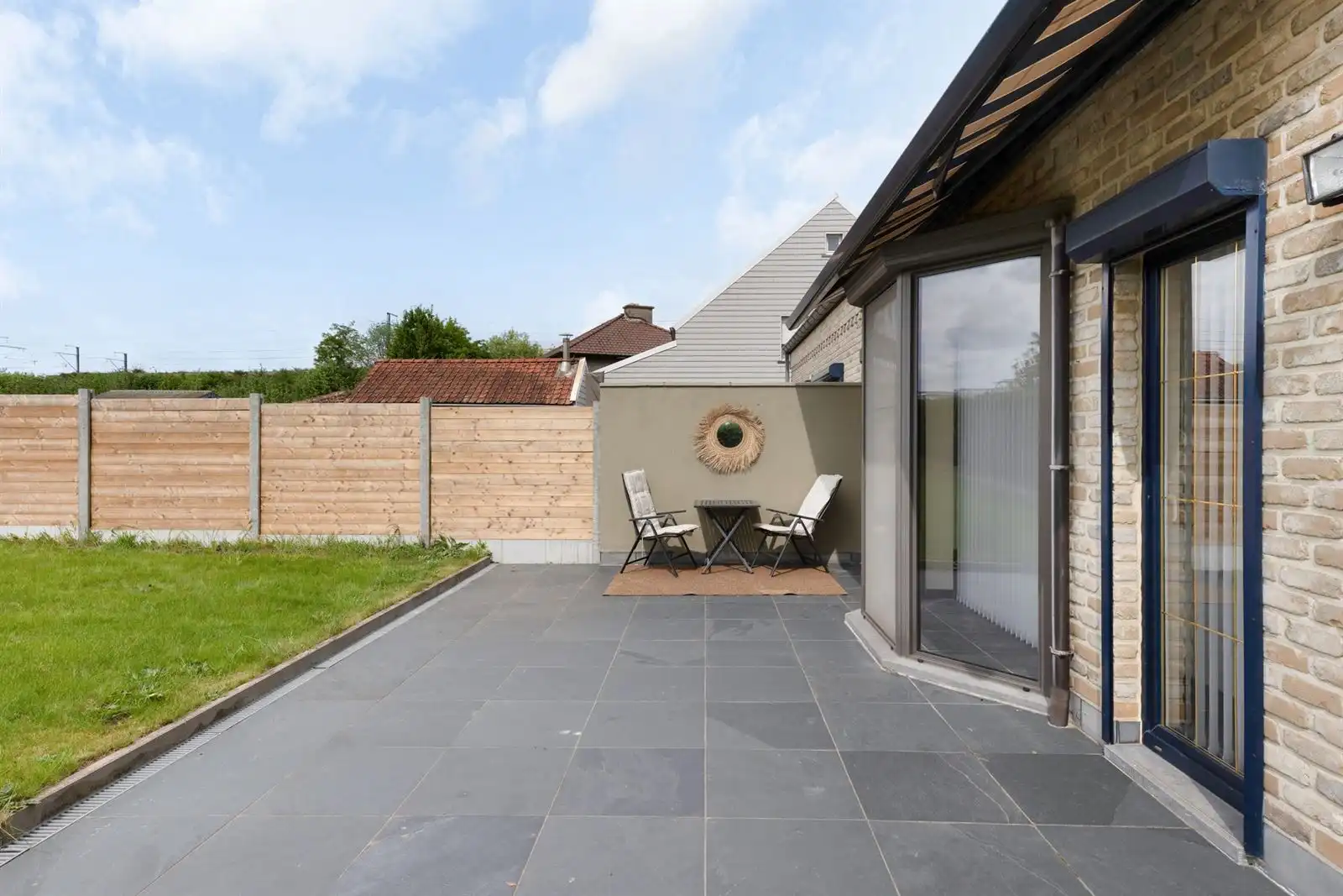 Stijlvolle woning in groene omgeving met 3 slaapkamers foto 9