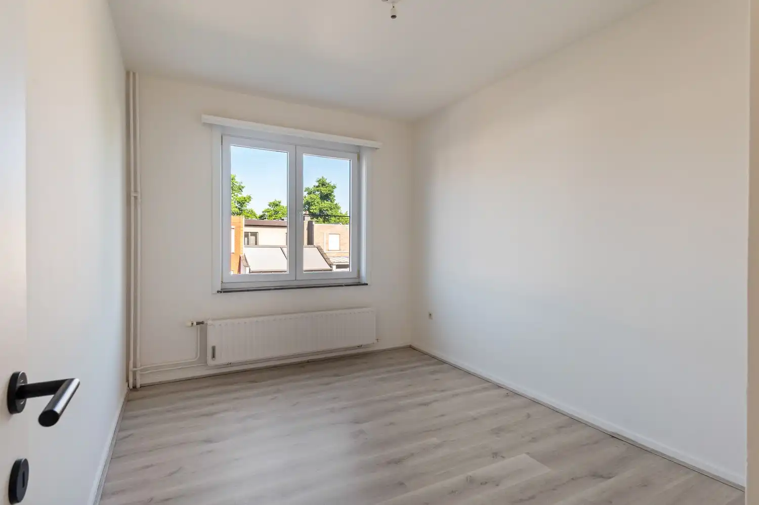 Instapklaar appartement met &nbsp;3 slaapkamers, terras én garage op een rustige ligging in Merksem foto 7