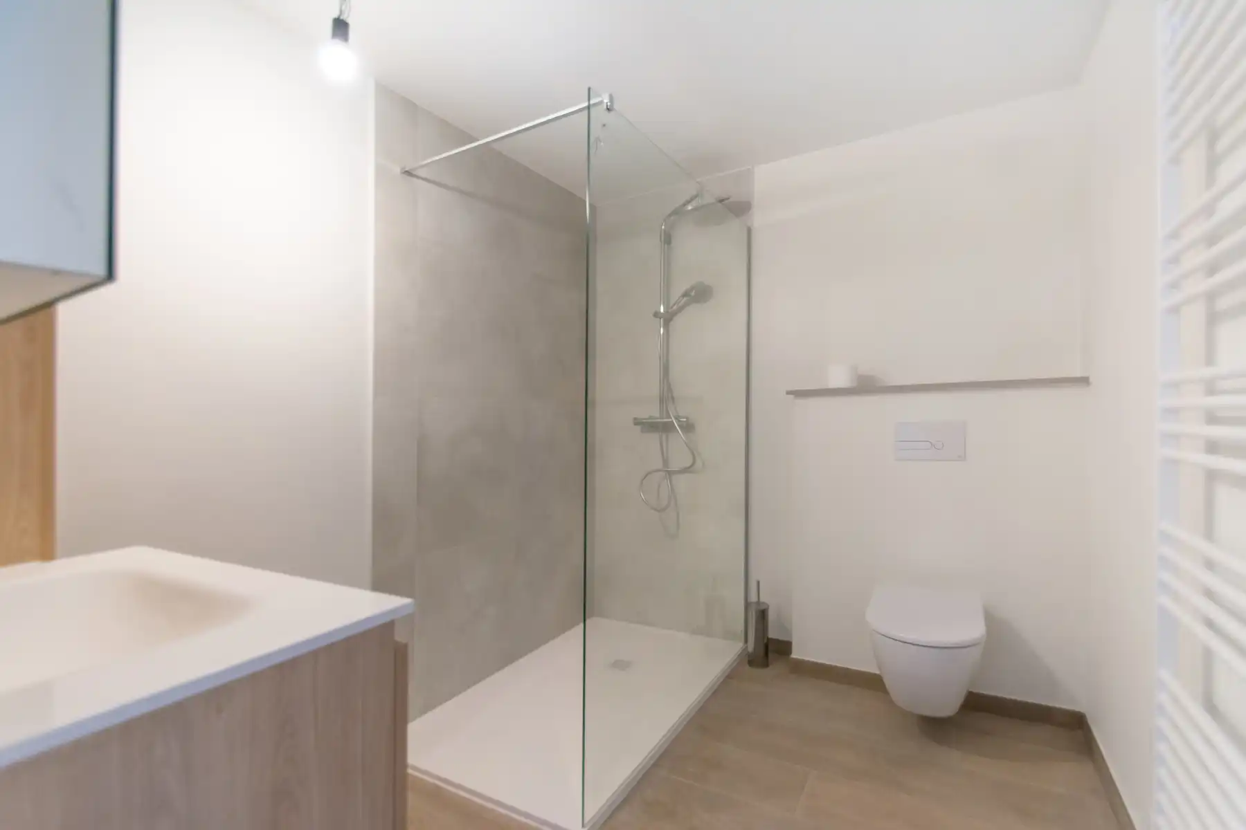 Prachtig Modern nieuwbouwappartement met 1slpk. en balcon foto 7