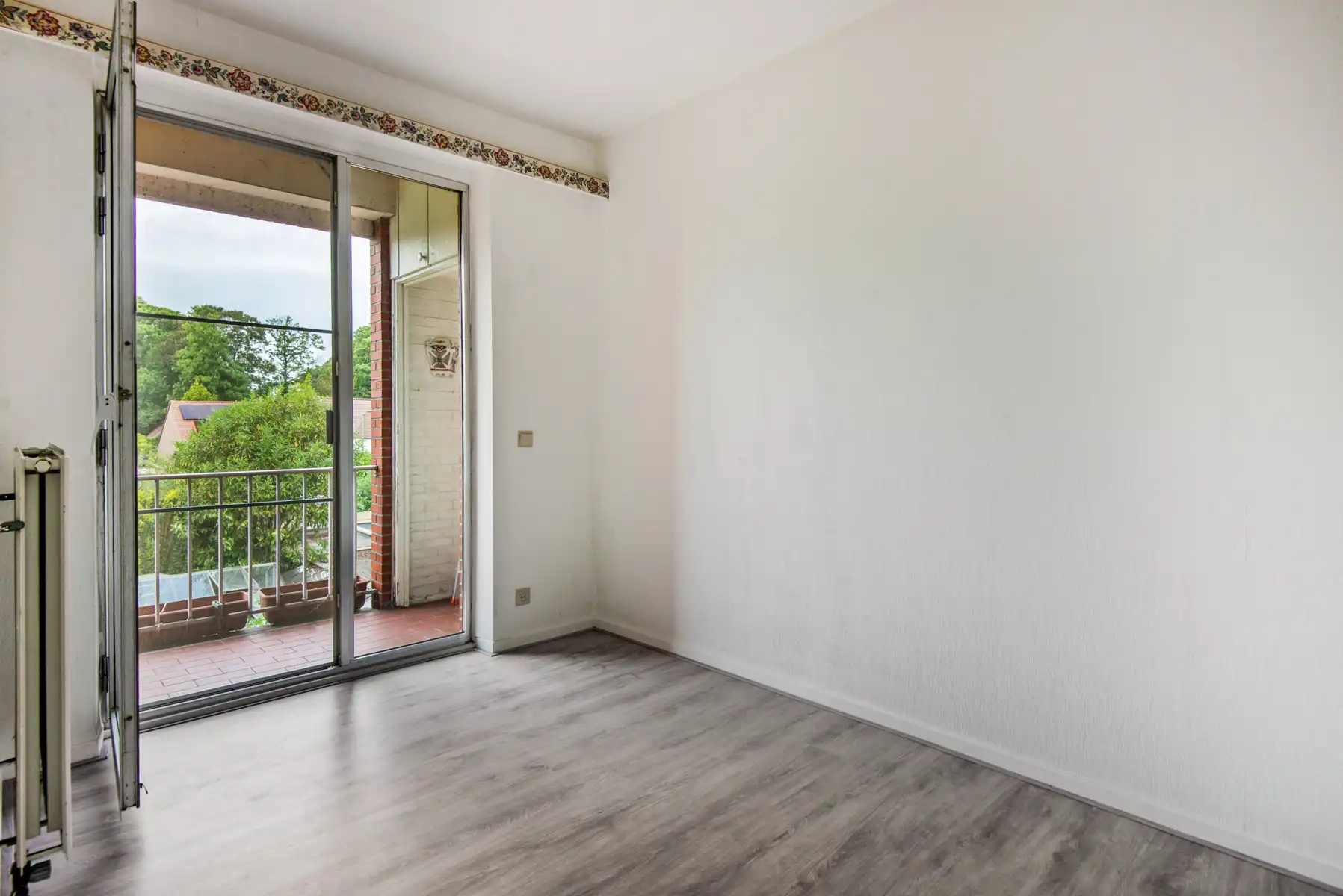 Ruim 3 SLK appartement met terras en garage (incl.!) foto 13