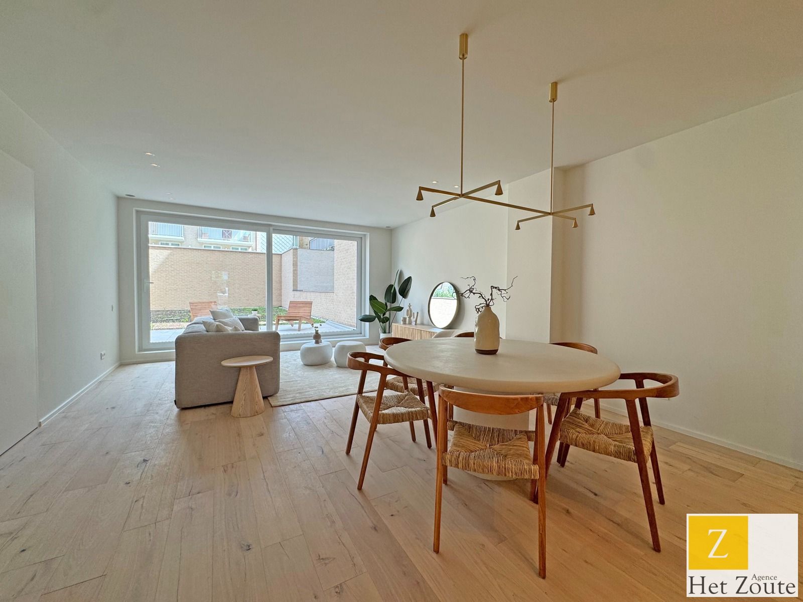 Gelijkvloers appartement met terras en tuin te Knokke foto 6
