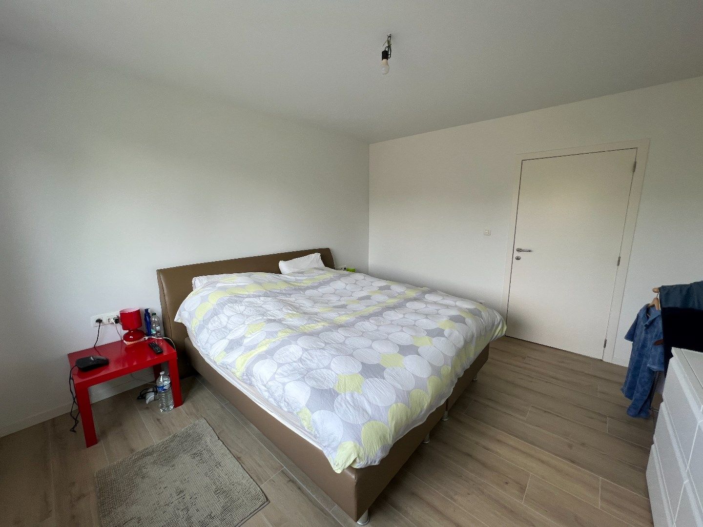 NIEUWBOUWWONING MET 3 SLAAPKAMERS EN TUIN IN IEPER foto 8