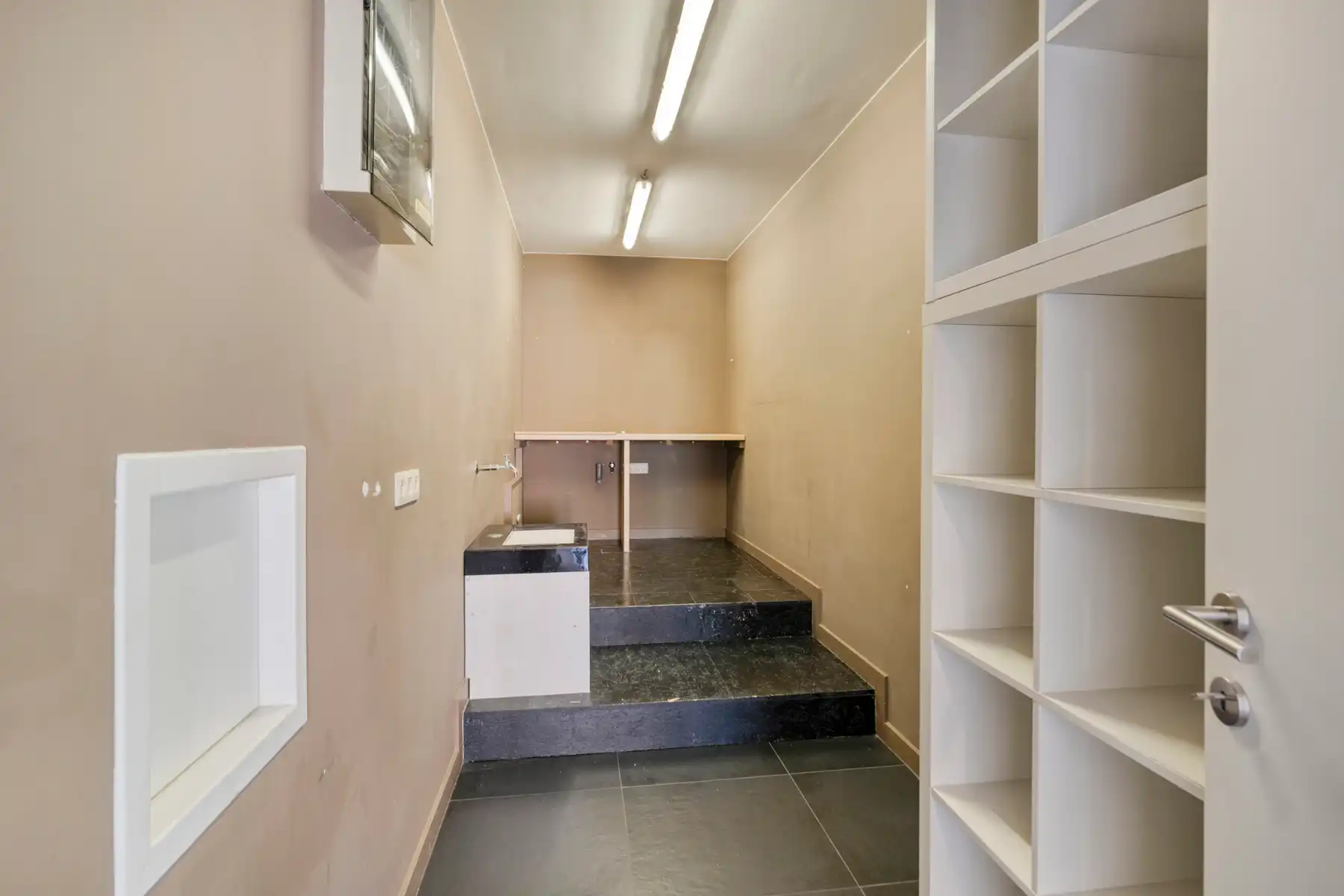 Ruim appartement nabij centrum Merchtem foto 21