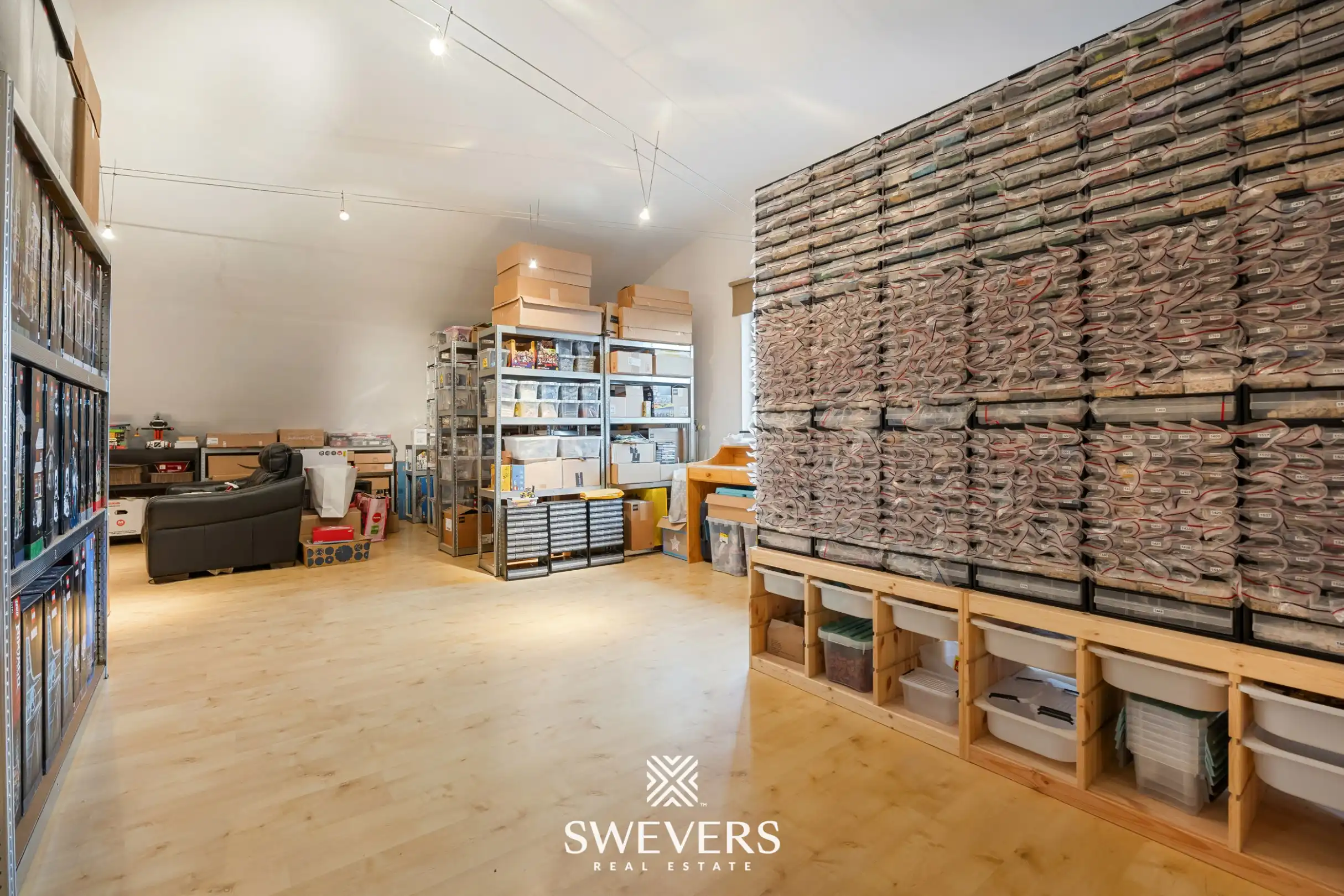 Ruime woning met 5 slaapkamers en binnenzwembad foto 18