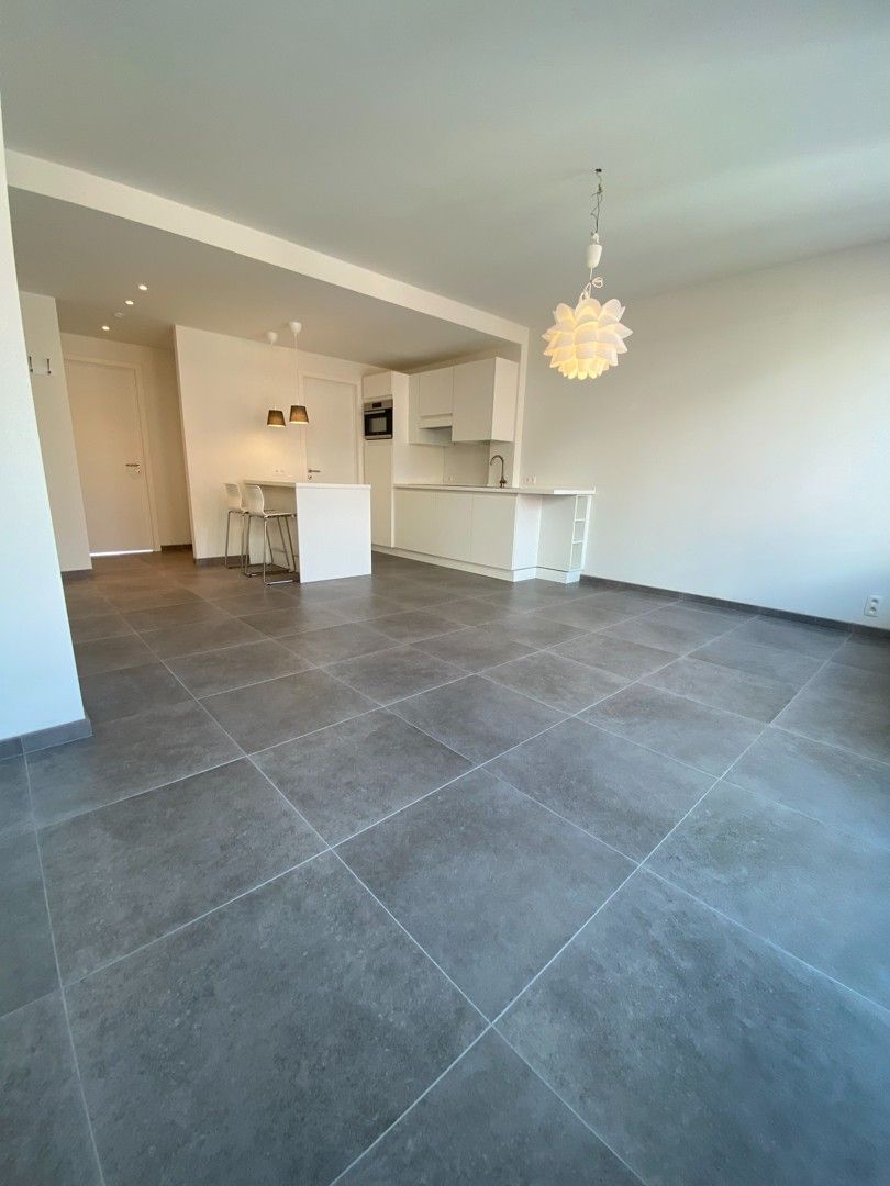 Modern appartement  met terras – centrum Aarschot foto 3