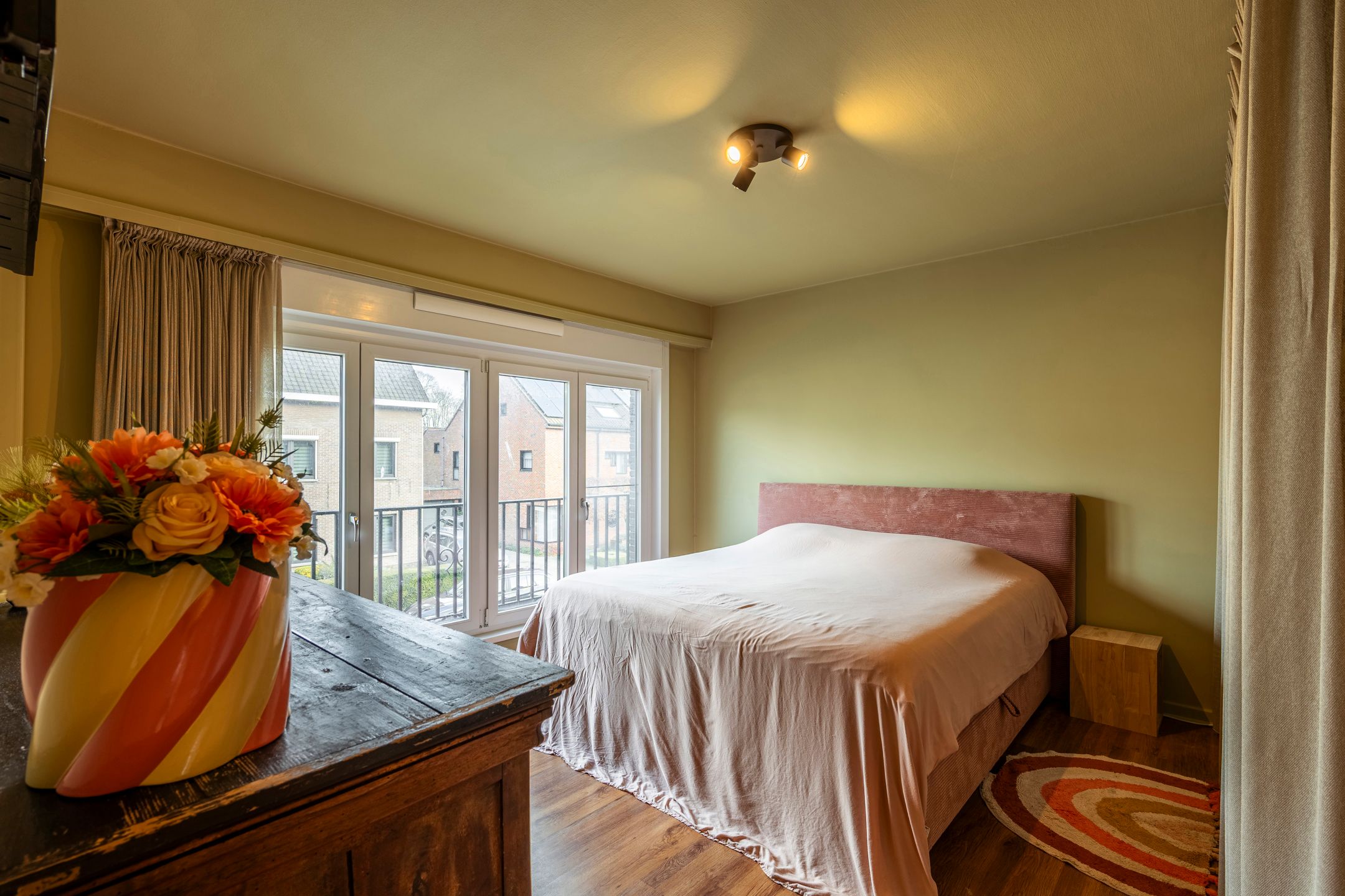 Instapklare gezinswoning met 5 slpks en ZW-tuin foto 12