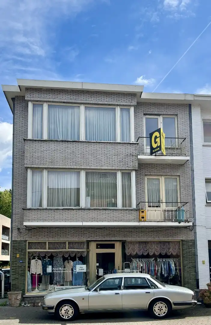 Betaalbaar appartement met twee slaapkamers, kelder en standplaats in hartje Bilzen foto 2