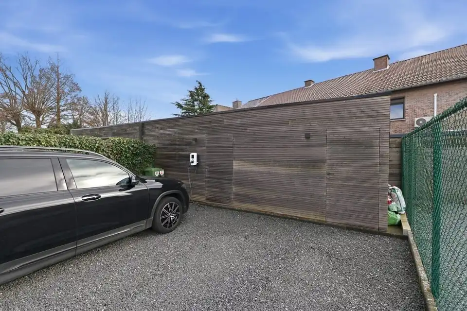 KNAP APPARTEMENT MET 3 SLKS EN EEN RUIM TERRAS IN BILZEN-HOESELT foto 28