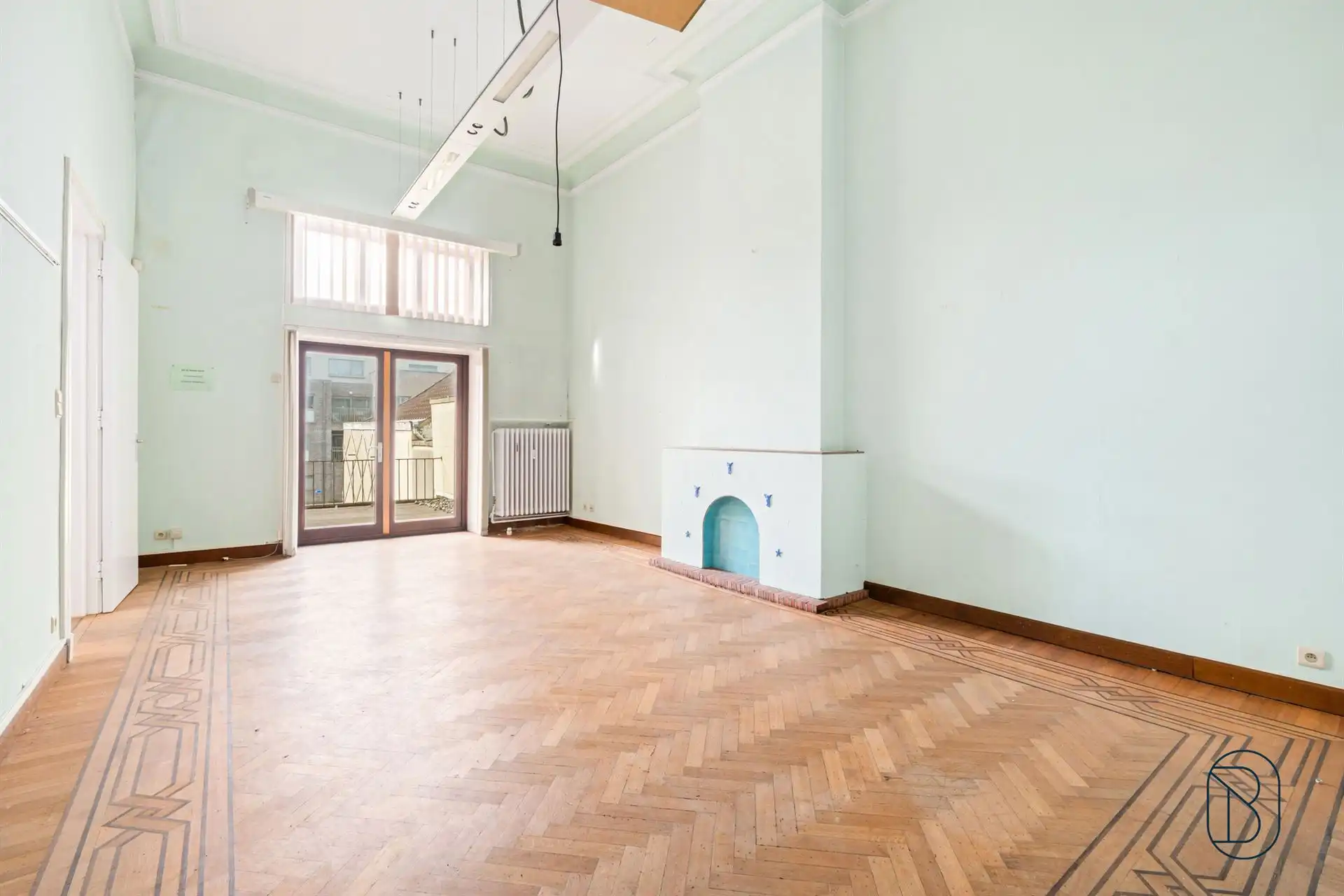Authentieke herenwoning (6 appartementen, kantoor, parking) foto 21