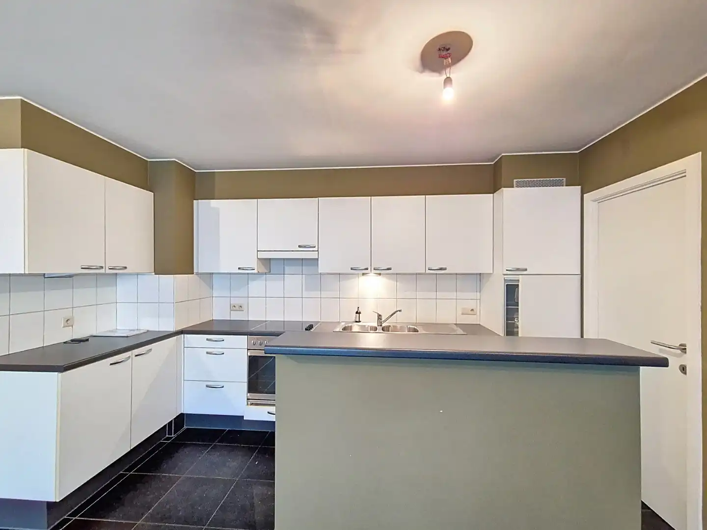 Appartement met 2 slpks en garage foto 6