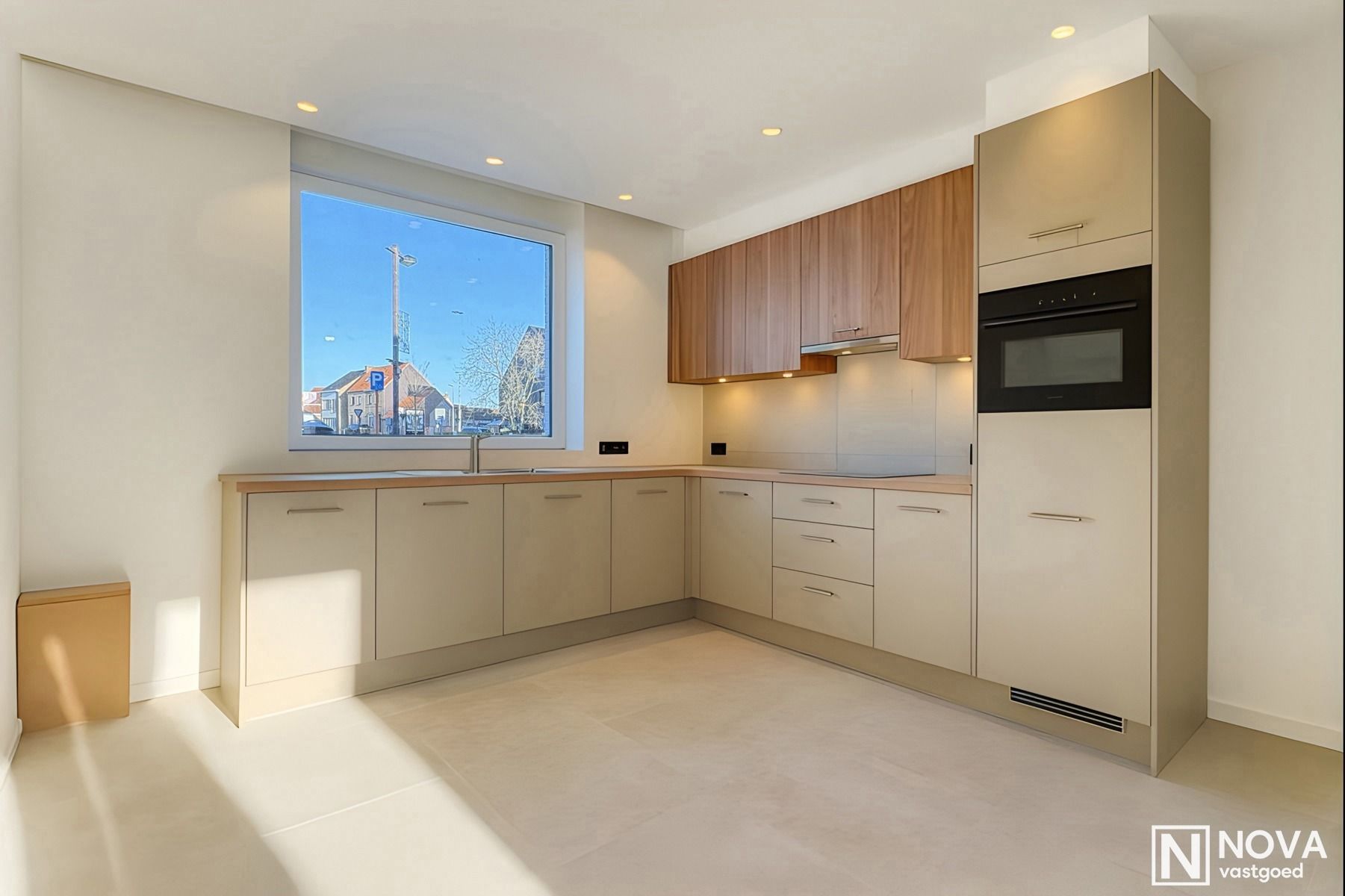 Volledig vernieuwde woning met 3 slaapkamers en tuin. foto 3