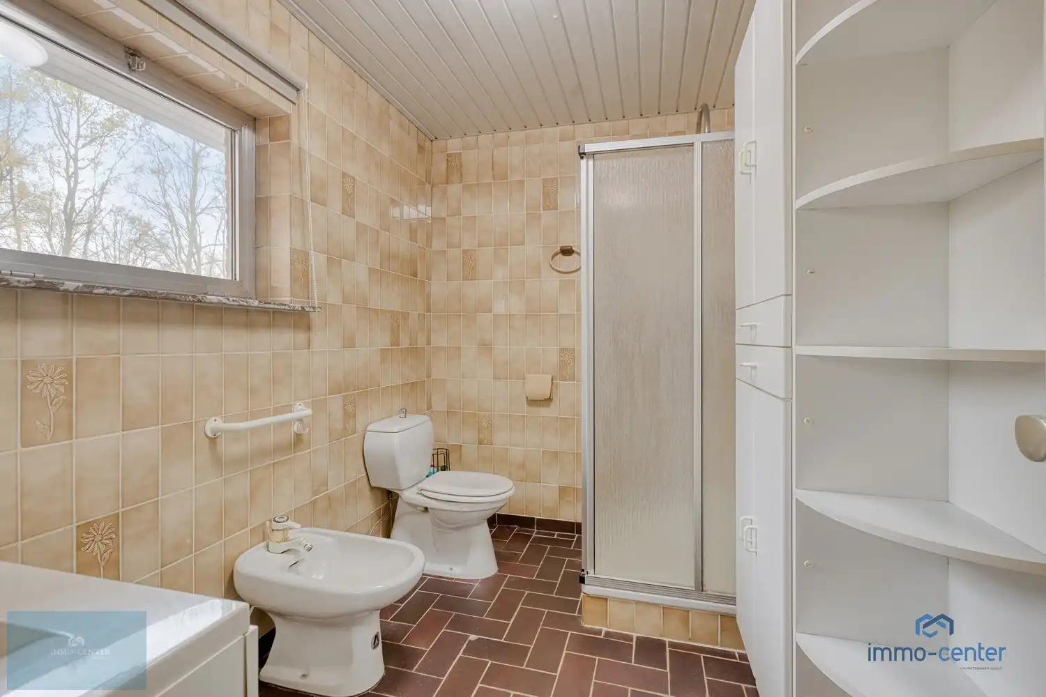 Ruime gezinswoning met tuin aan natuurgebied De Caetsweyers. foto 17