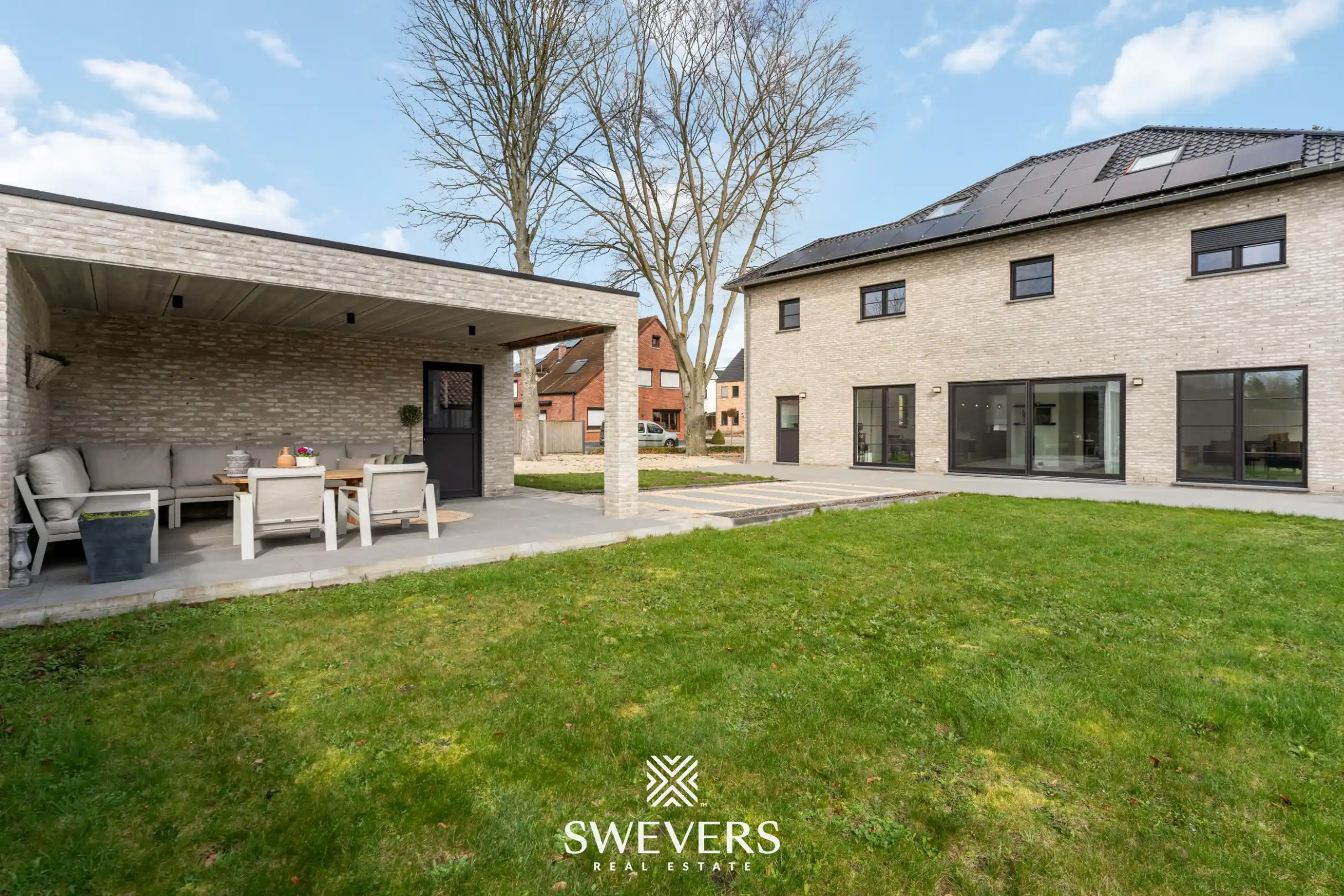 Imposante BEN-villa met luxe-afwerking foto 39