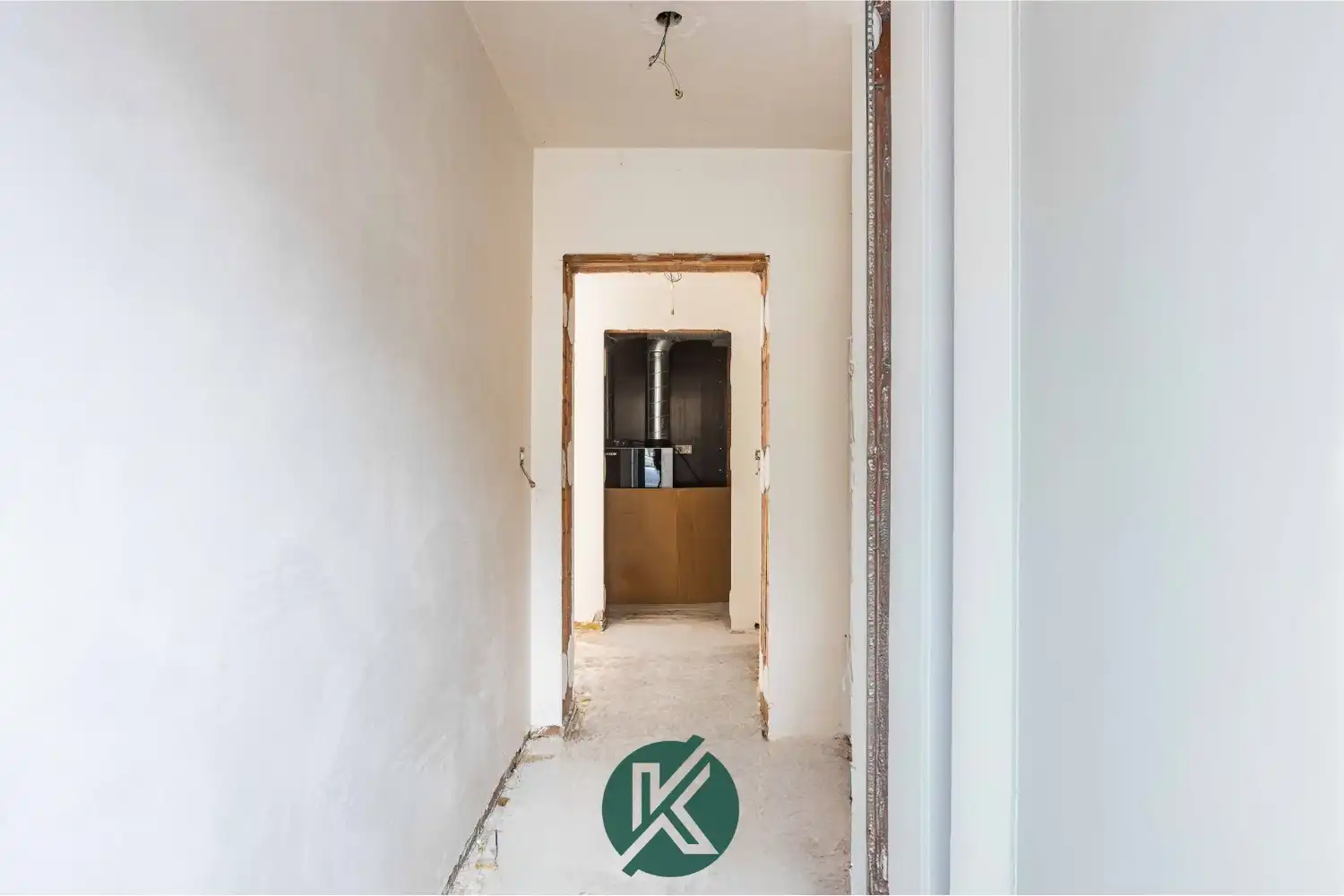 Verder af te werken nieuwbouwwoning met potentieel foto 5