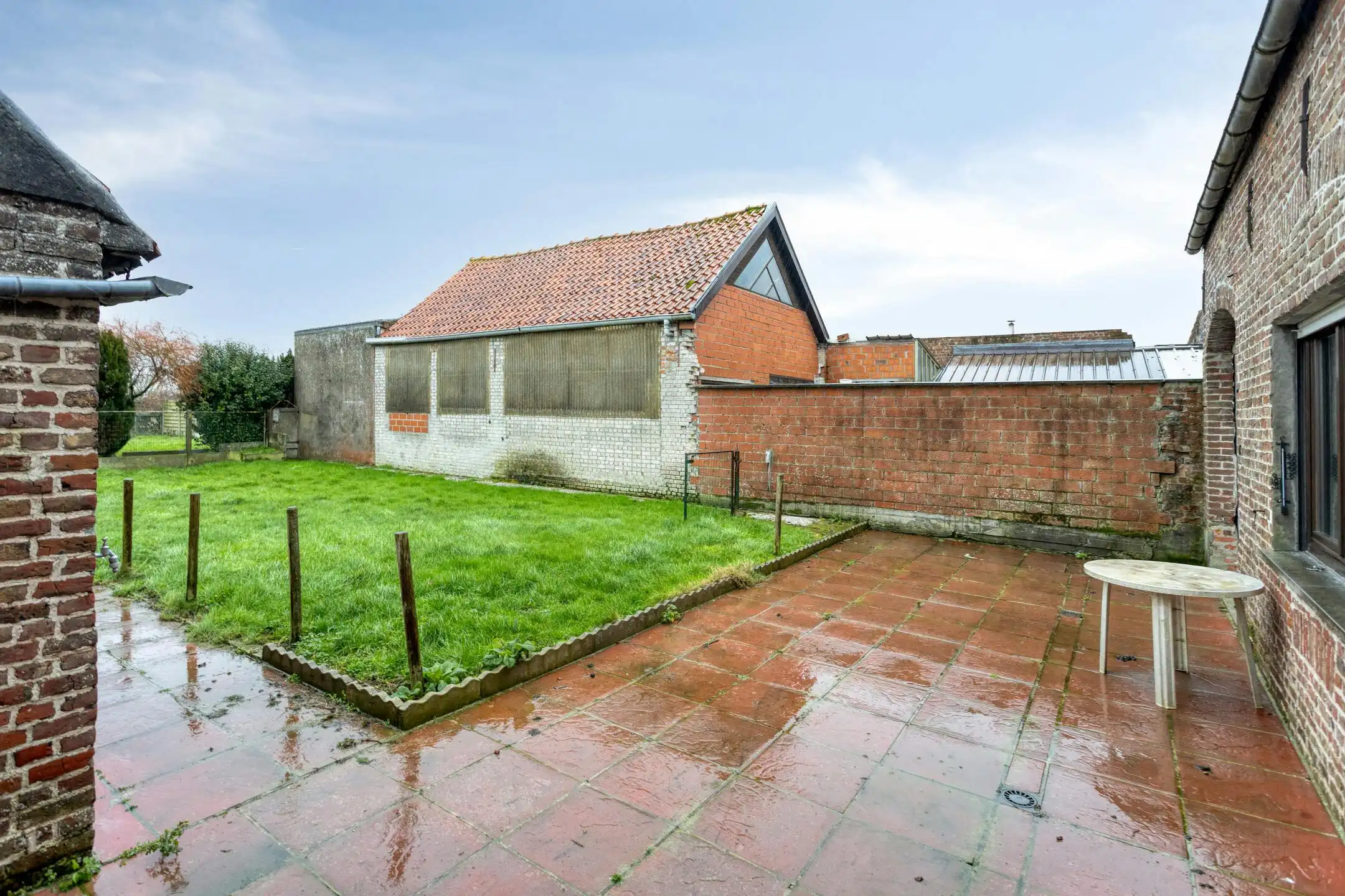 Ruime woning met tuin en garage op 380m² te Leisele. foto 25