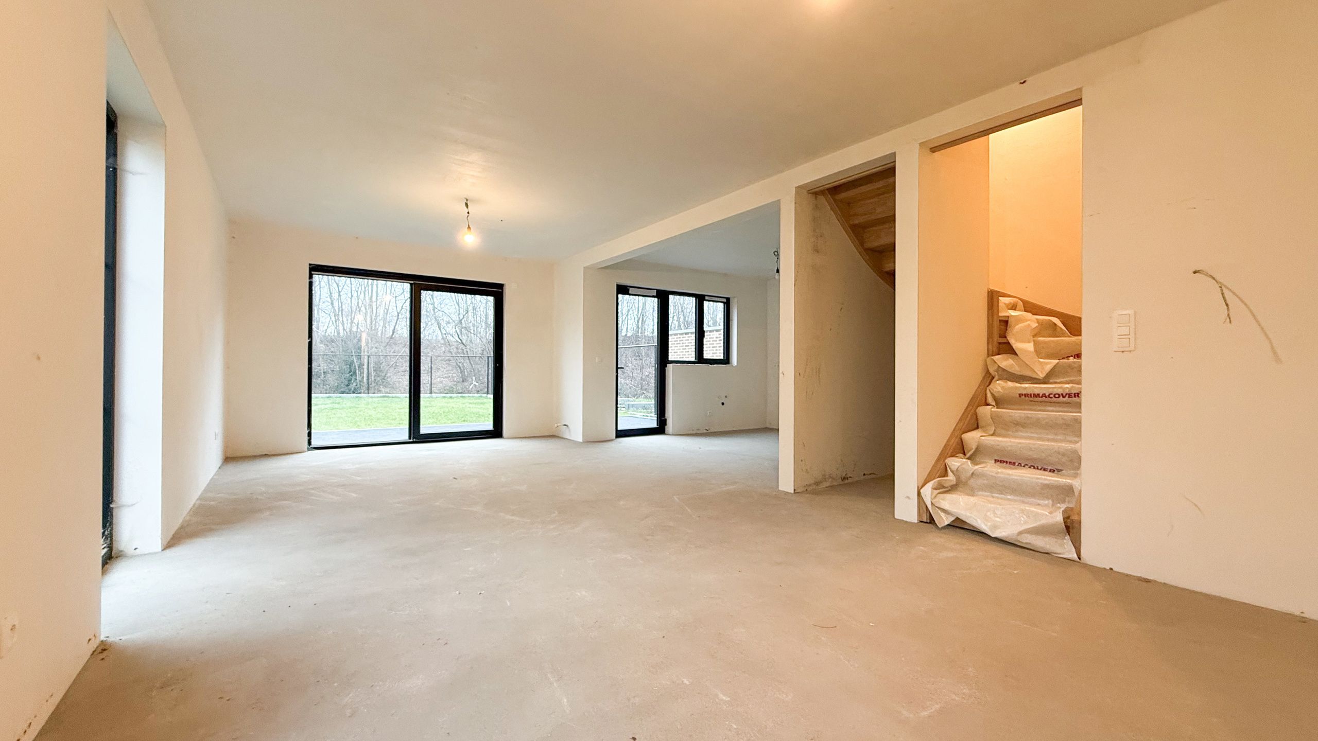 Volledig afgewerkte landelijke woning aan 2% Registratie! foto 2