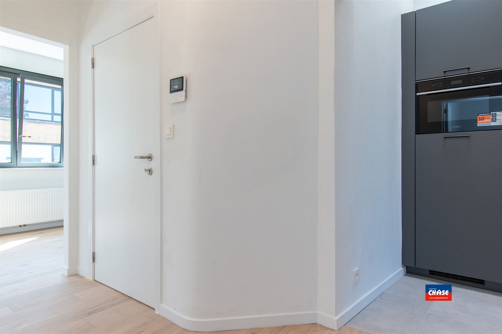 Gerenoveerd appartement met één slaapkamer foto 4