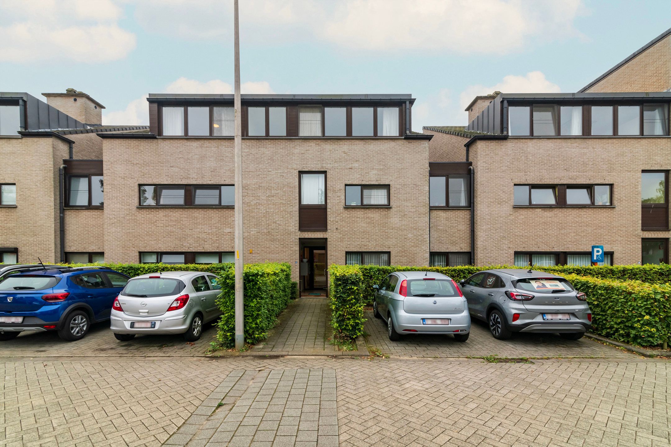 Prachtig gelijkvloers appartement met ruim terras foto 1