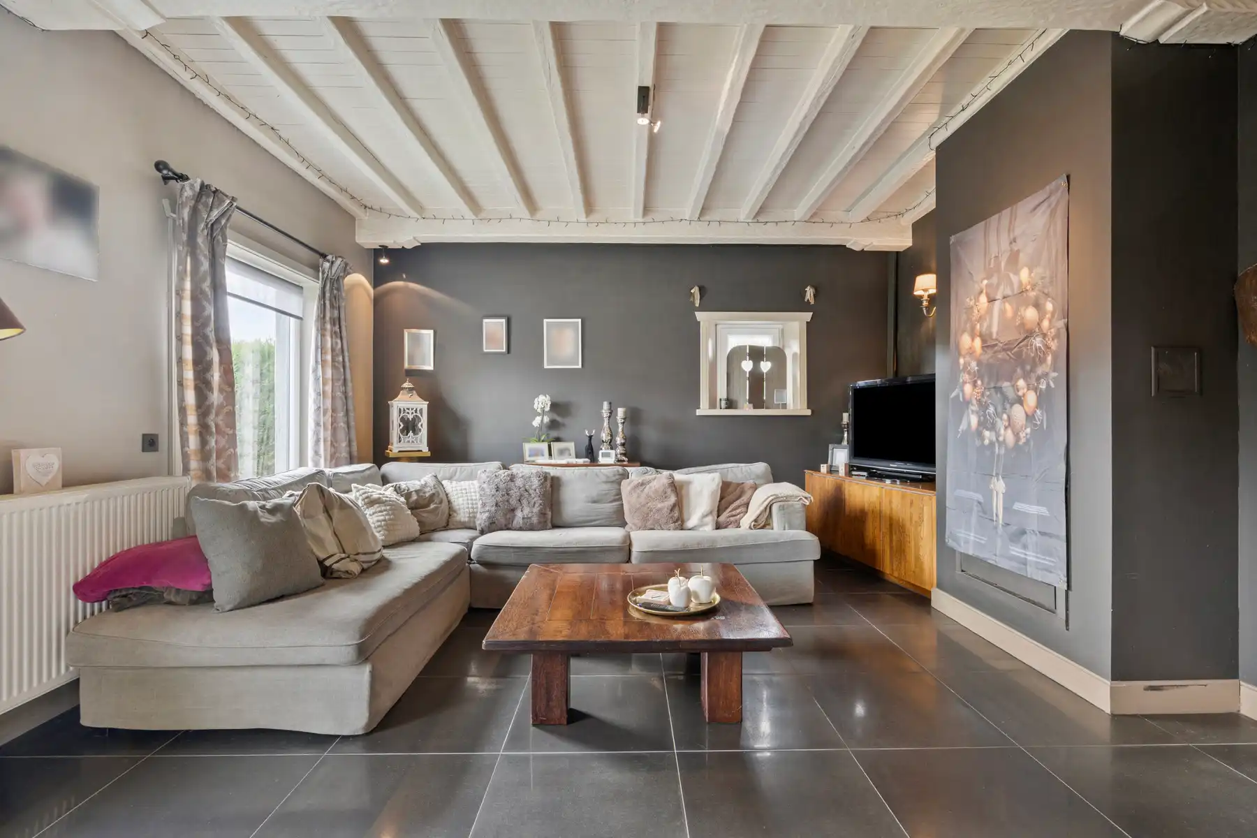 Villa met 4slpk, 2 badkamers en loods van 200 m²  foto 4