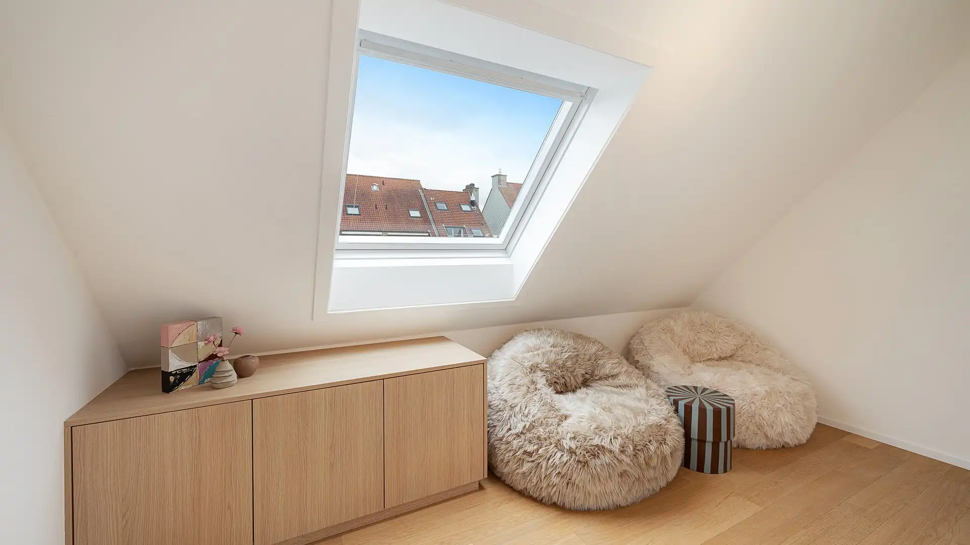 Ruime gerenoveerde duplex met 5 slaapkamers in Knokke. foto 20