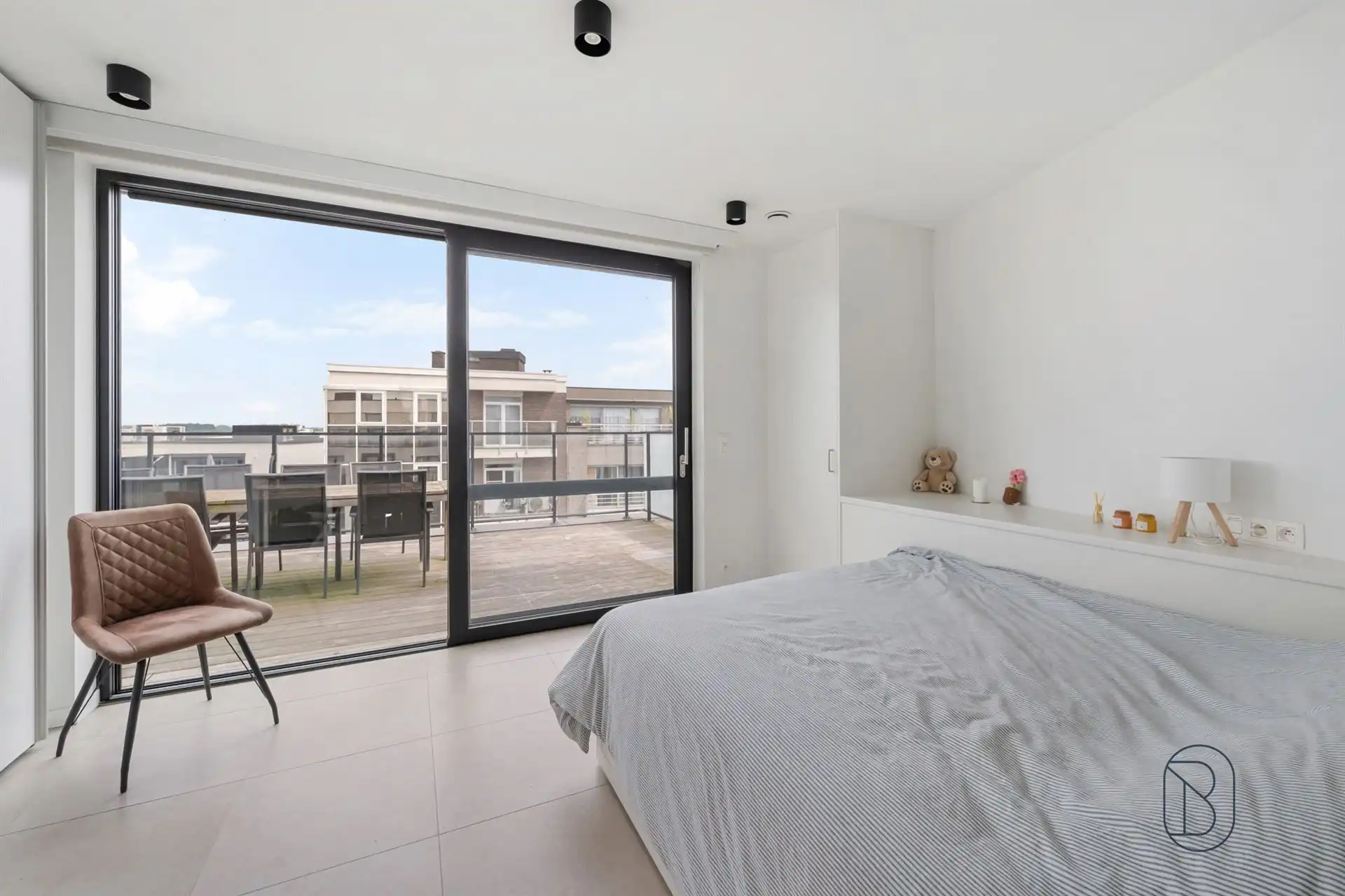 Mooie penthouse met grote terrassen foto 14
