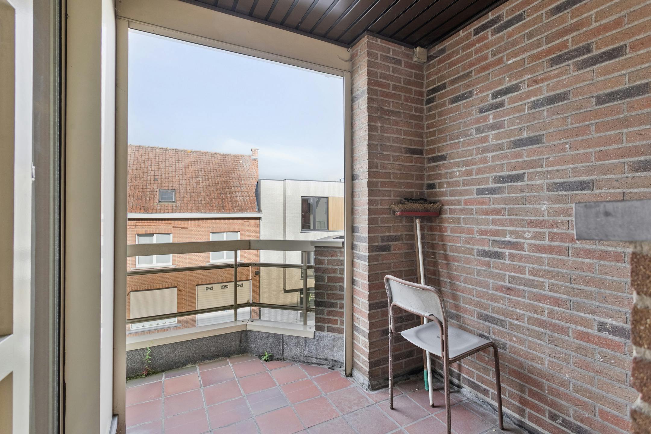 Appartement te koop in het centrum van Sint-Eloois-Vijve foto 11
