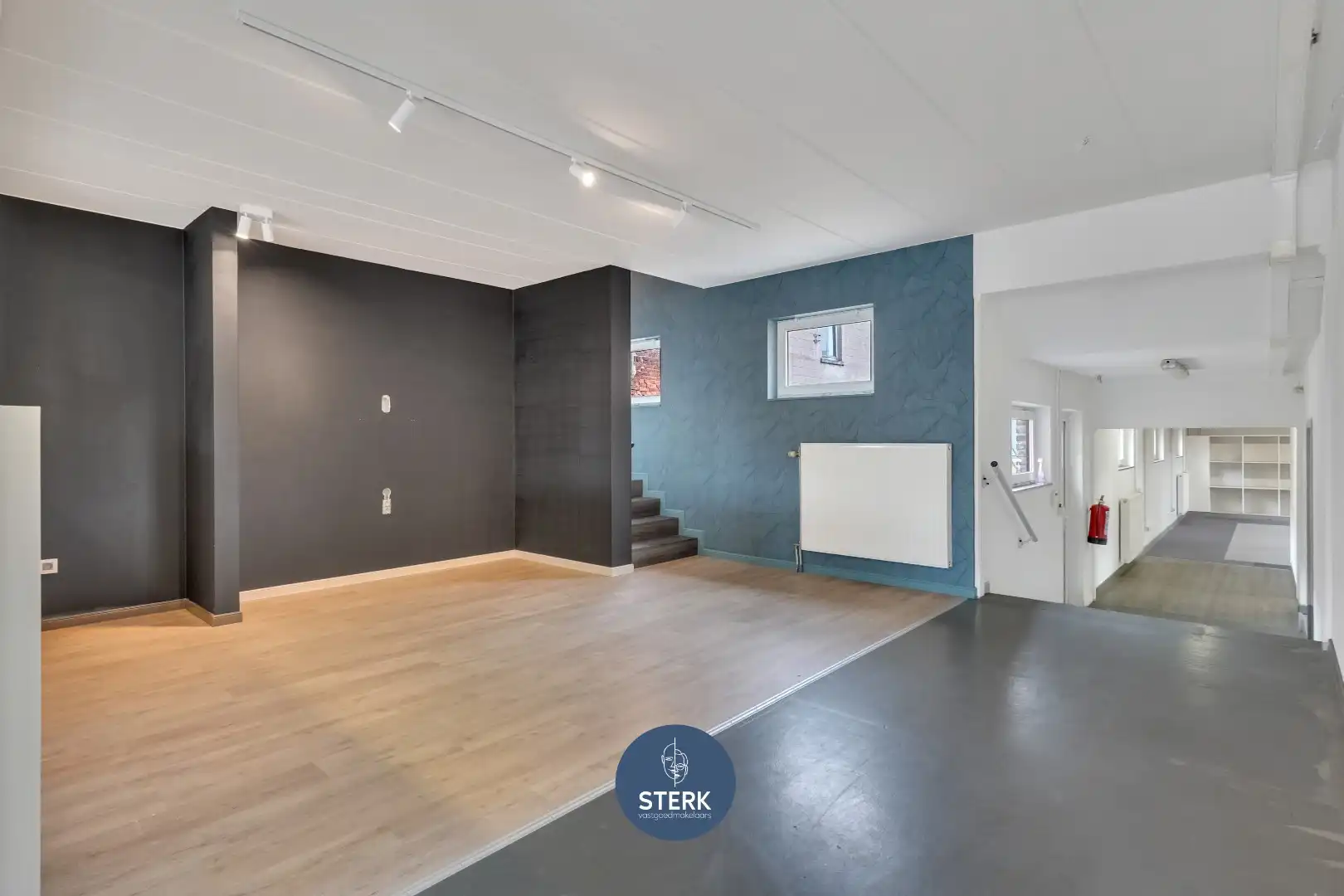 MULTIFUNCTIONEEL BEDRIJFSGEBOUW OP EEN ZICHTLOCATIE NABIJ MAASTRICHT !  foto 12