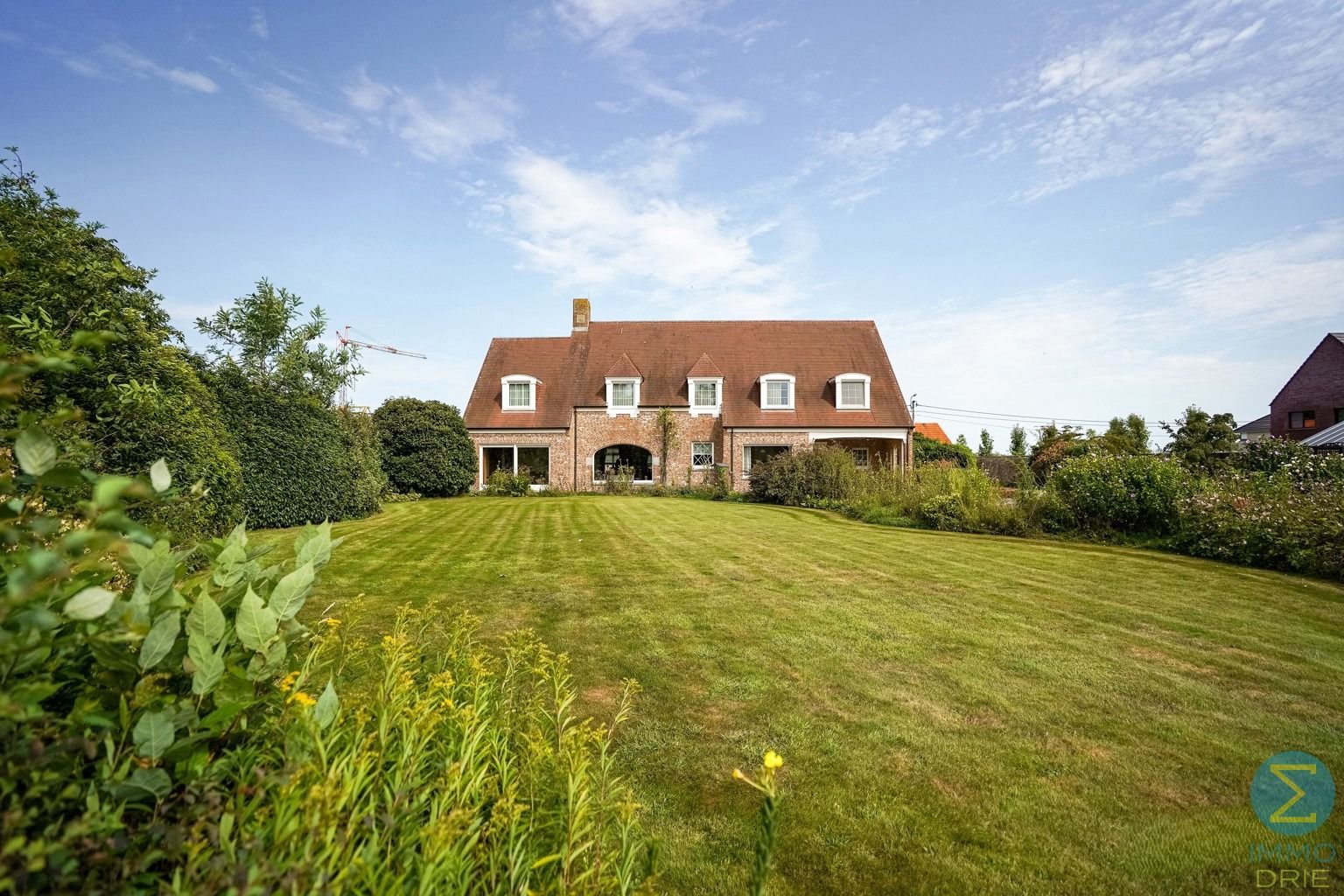 Exclusieve villa met bijgebouwen op 6.660m² grond foto 26