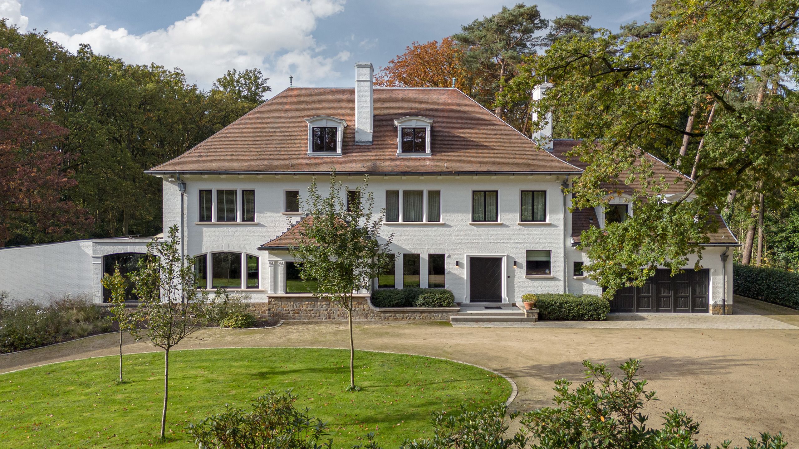 Prachtige recent totaal gerenoveerde villa op ca. 9.568 m² foto 33