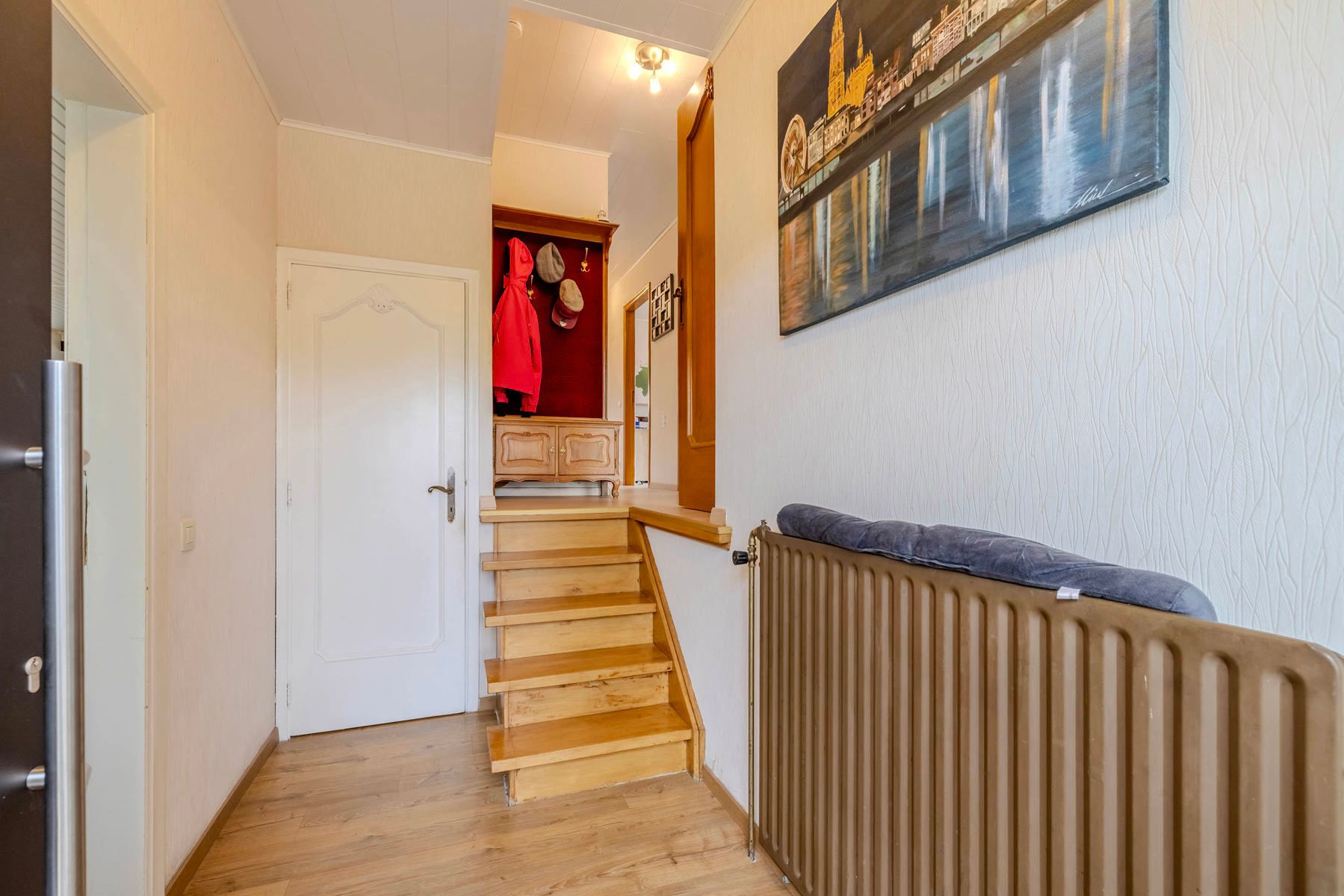Rustig gelegen, gerenoveerde woning met o.a. 4 slaapkamers foto 10