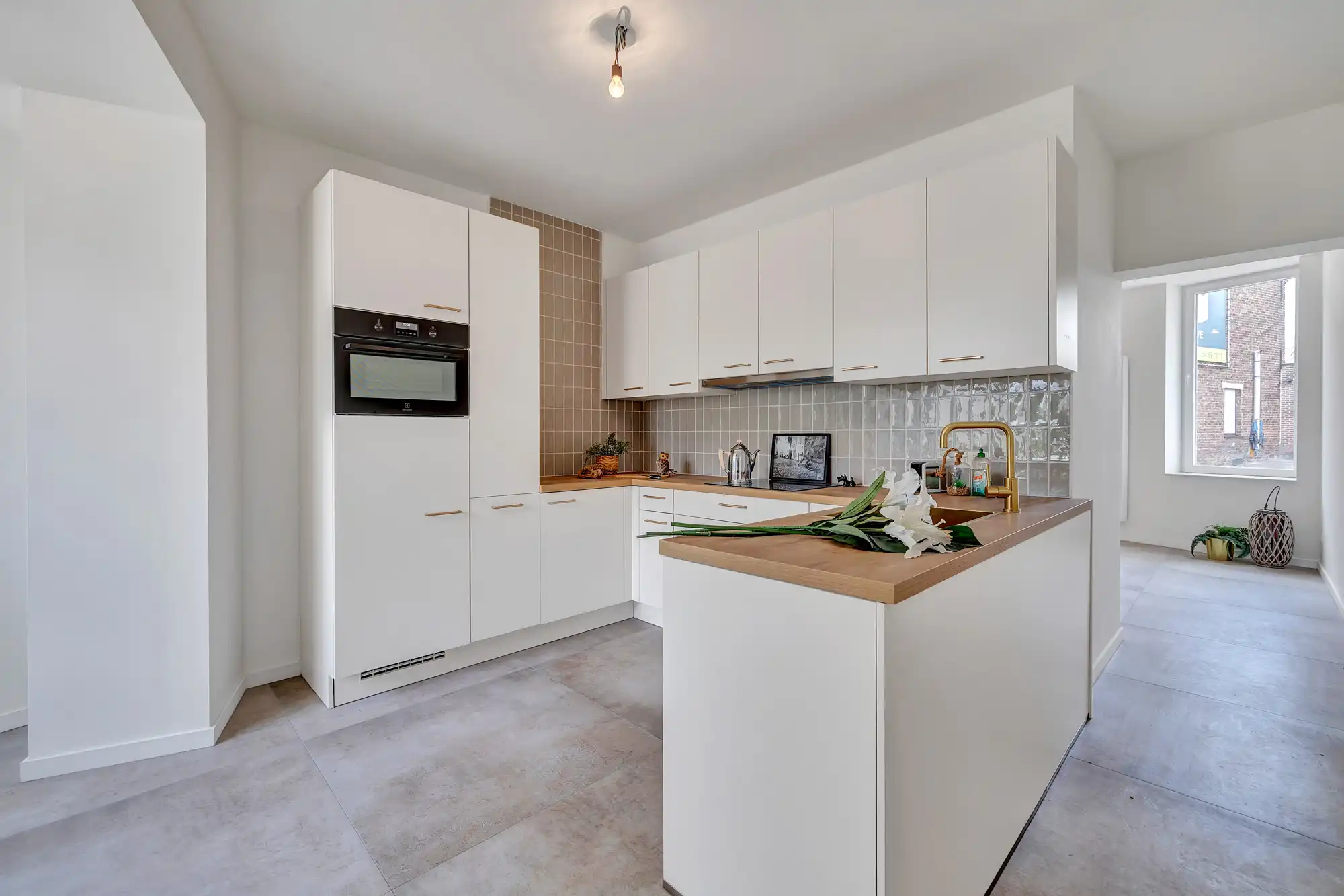 Ruime, energetische totaalrenovatie met ruime tuin en garage foto 5