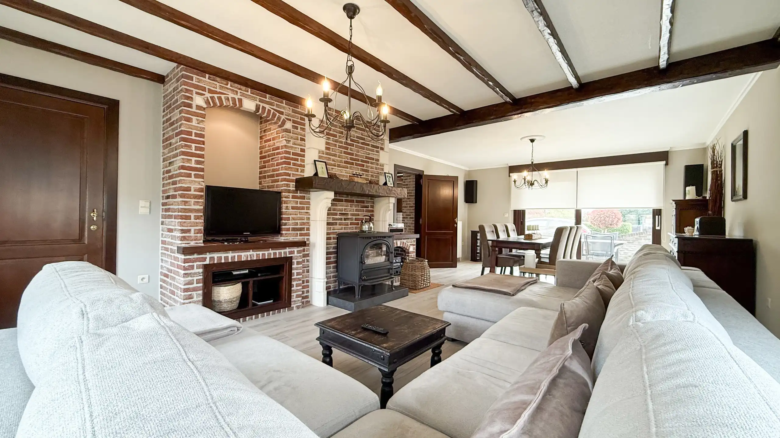 Charmante woning met 5 slpks en veel ruimte te Eversel! foto 5