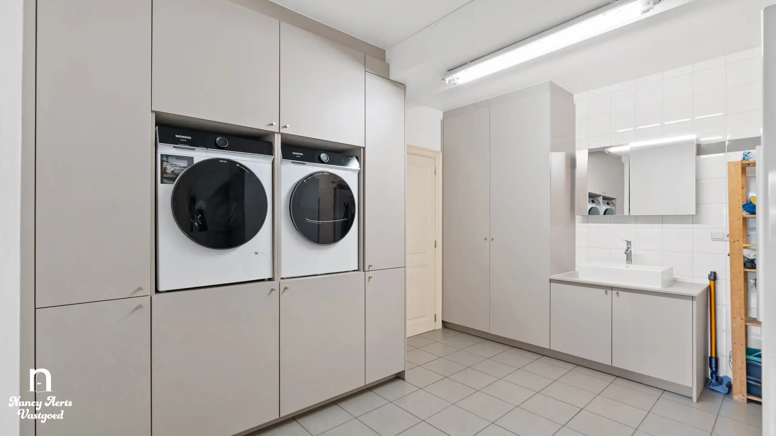Verrassend ruime woning met aparte studio op rustige locatie foto 52