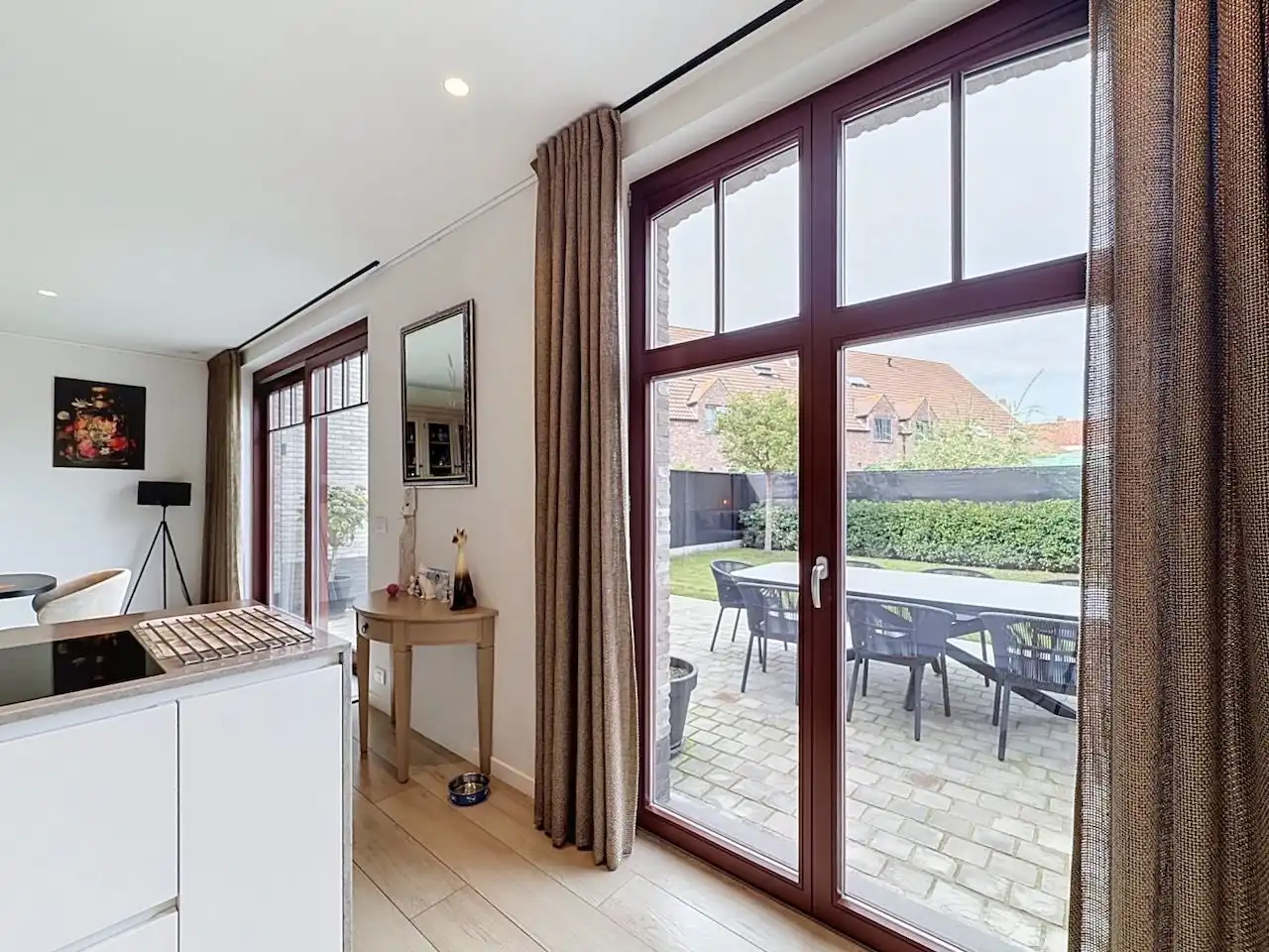 Ruime halfopen, quasi nieuwbouw woning op rustige ligging in het pittoreske Ramskapelle foto 15