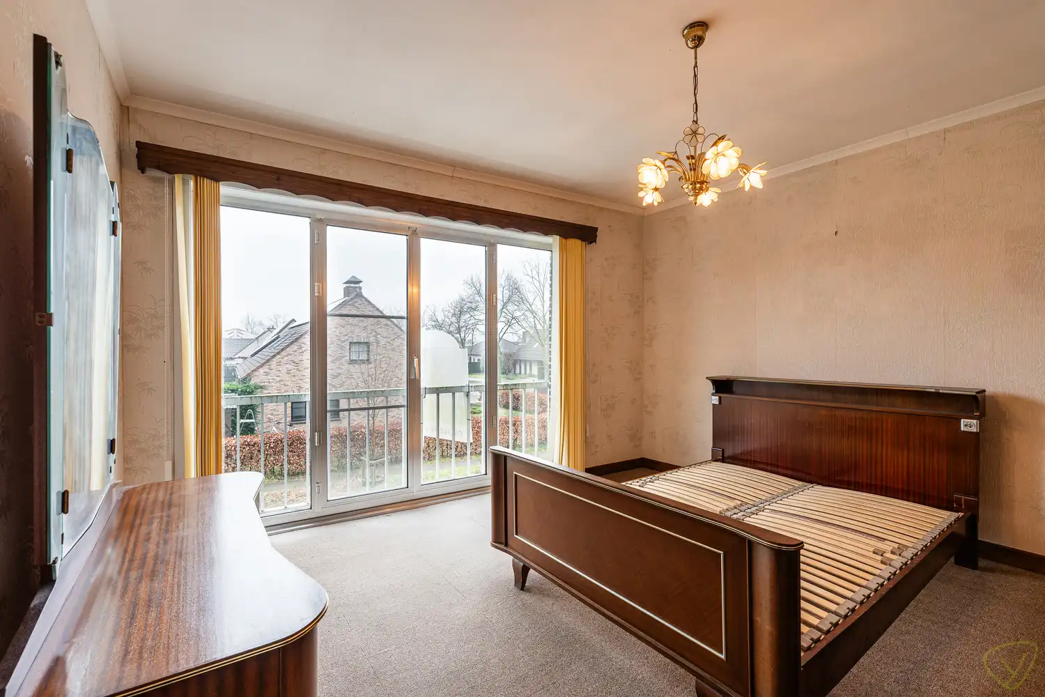 Ruime woning met een gunstige ligging te Eeklo! foto 17