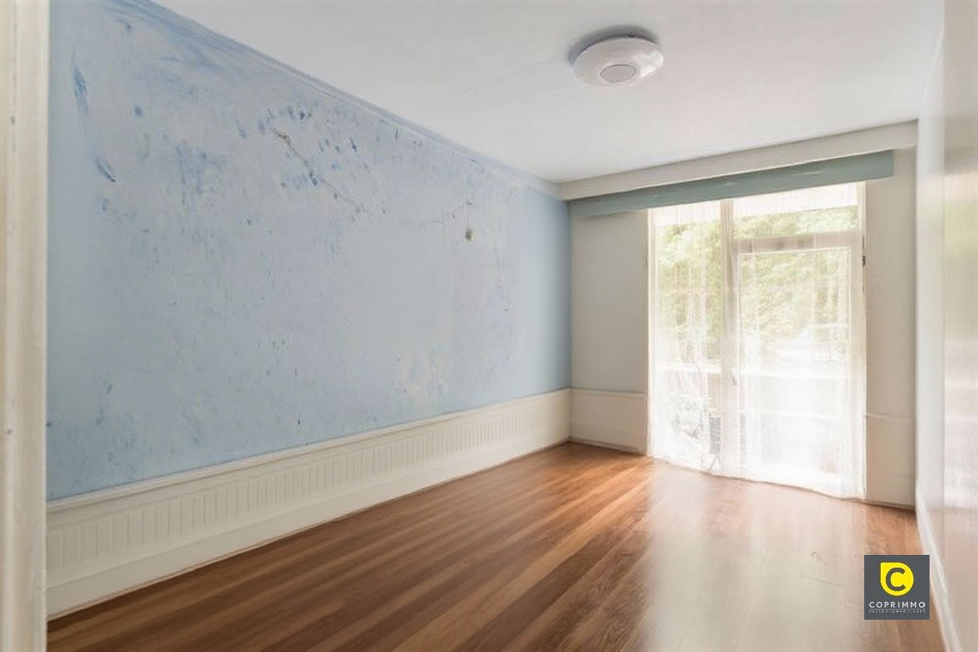 Gelijkvloers app. 190 m² met  4 slk foto 8