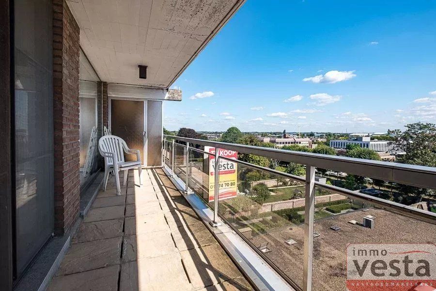 Appartement te koop in Sint-Truiden met prachtig uitzicht foto {{pictureIndex}}