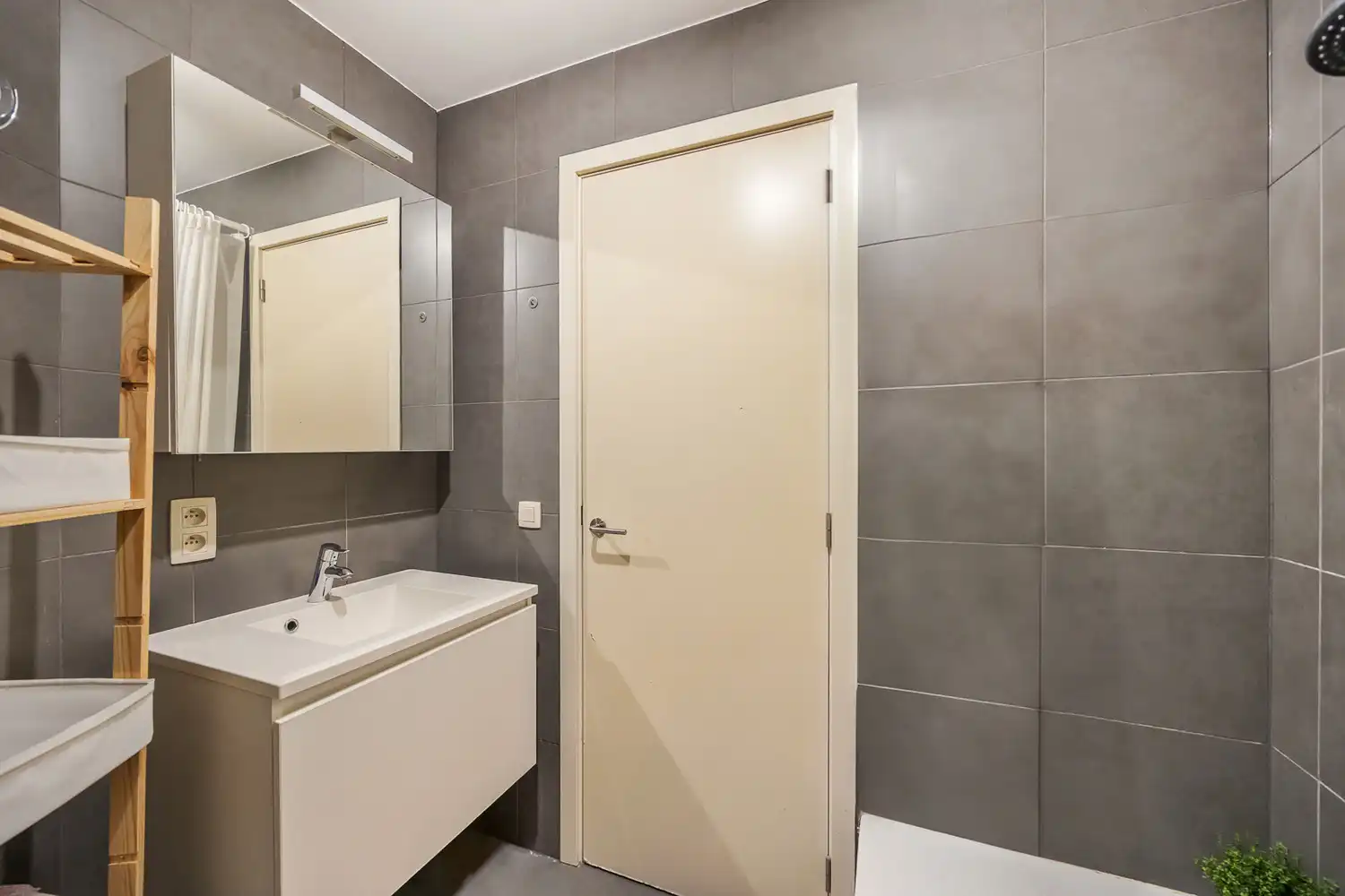 Energiezuinig (EPC A) 1slk-appartement met GIGA-terras van 28m² op toplocatie te Zurenborg foto 11