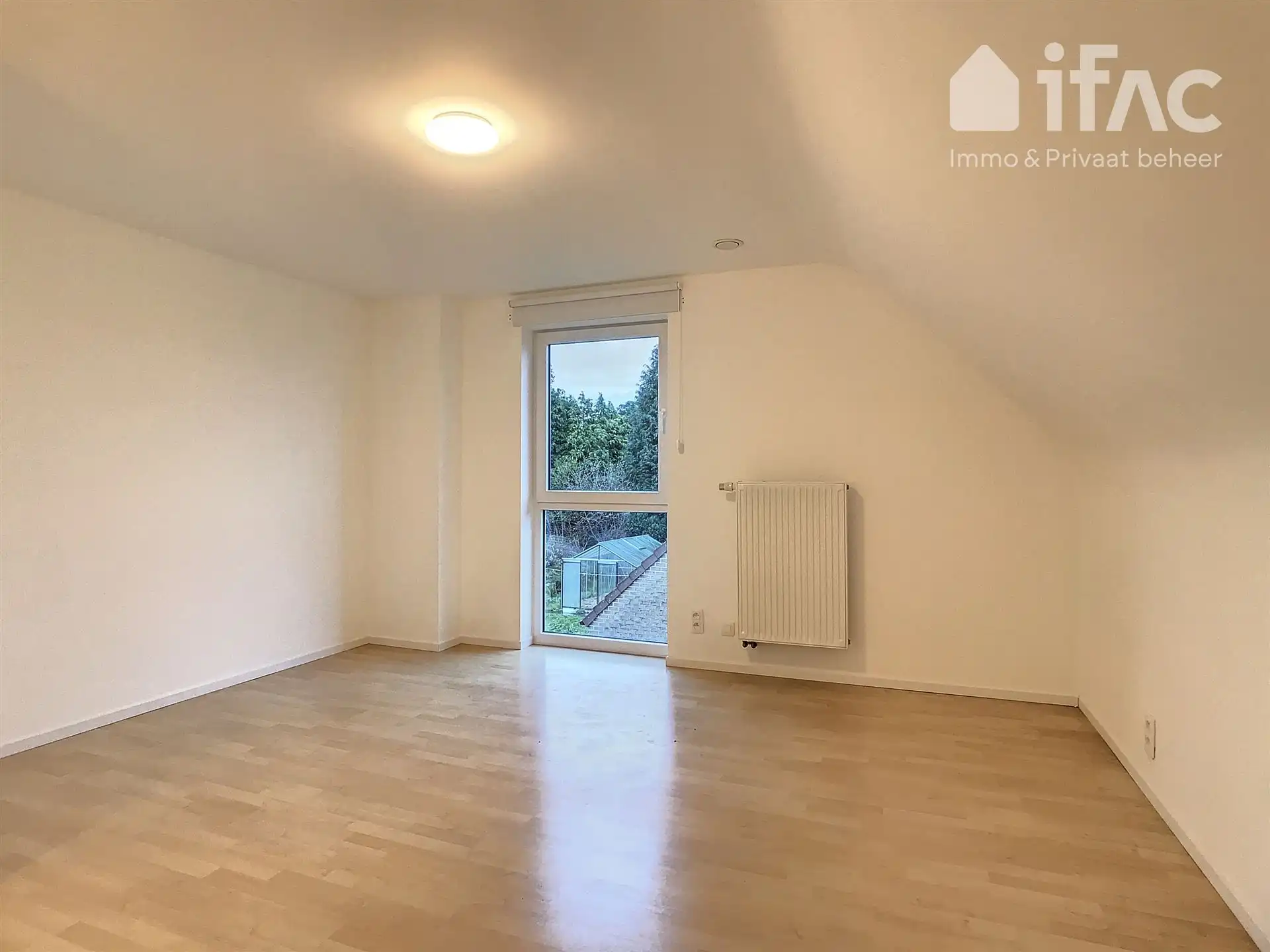 Villa met 4 slaapkamers en leuke tuin foto 9