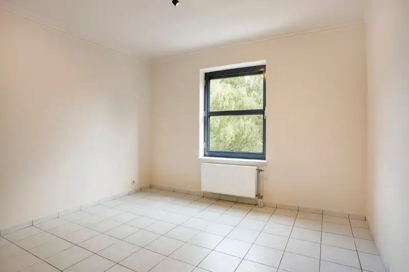 Ruim en lichtrijk 2-slaapkamerappartement met terras en garage op uitstekende locatie in Kessel-Lo foto 8